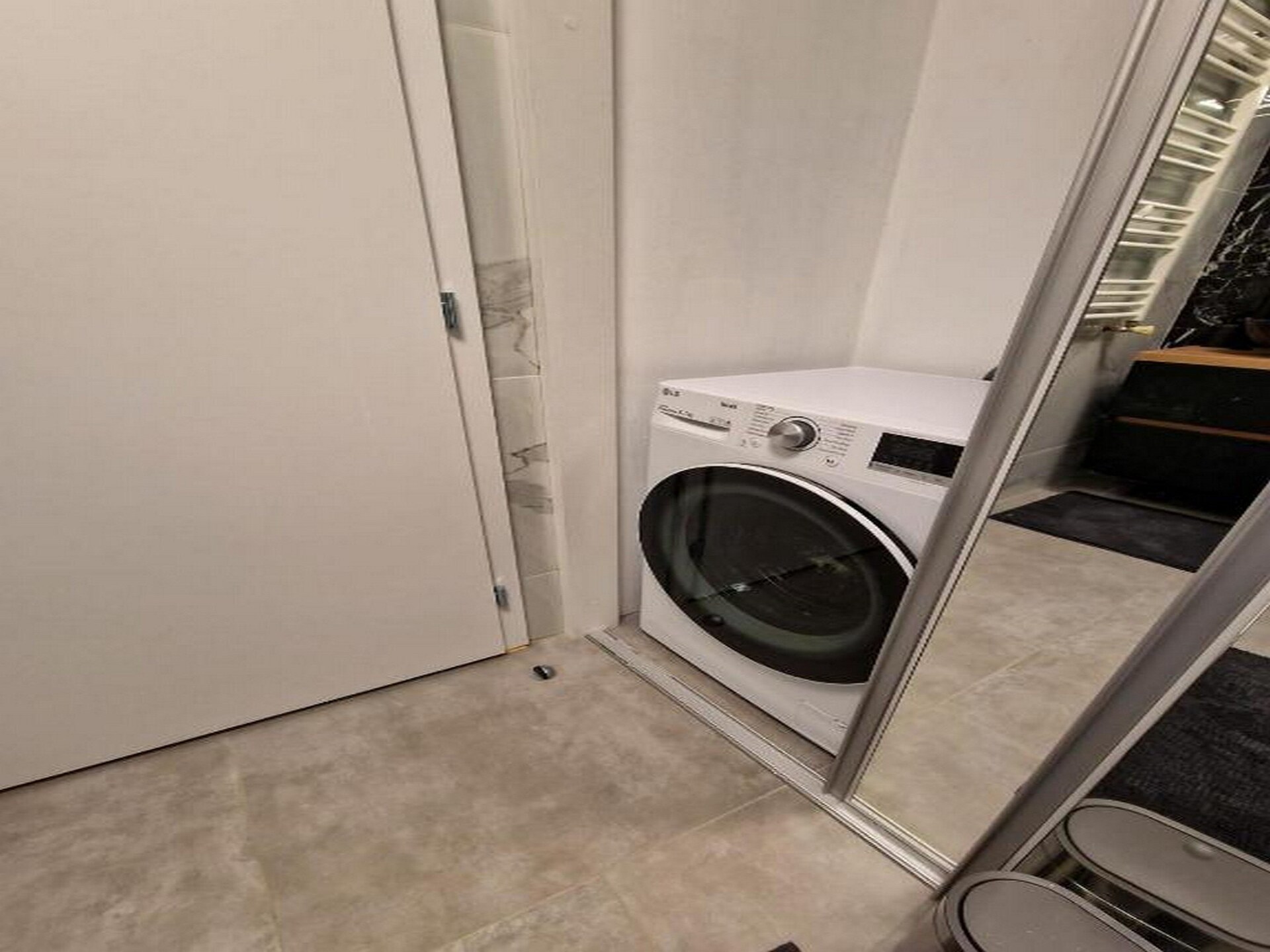 Urban Luxury Apartment Zagreb: Ruim appartement met terras - foto 26