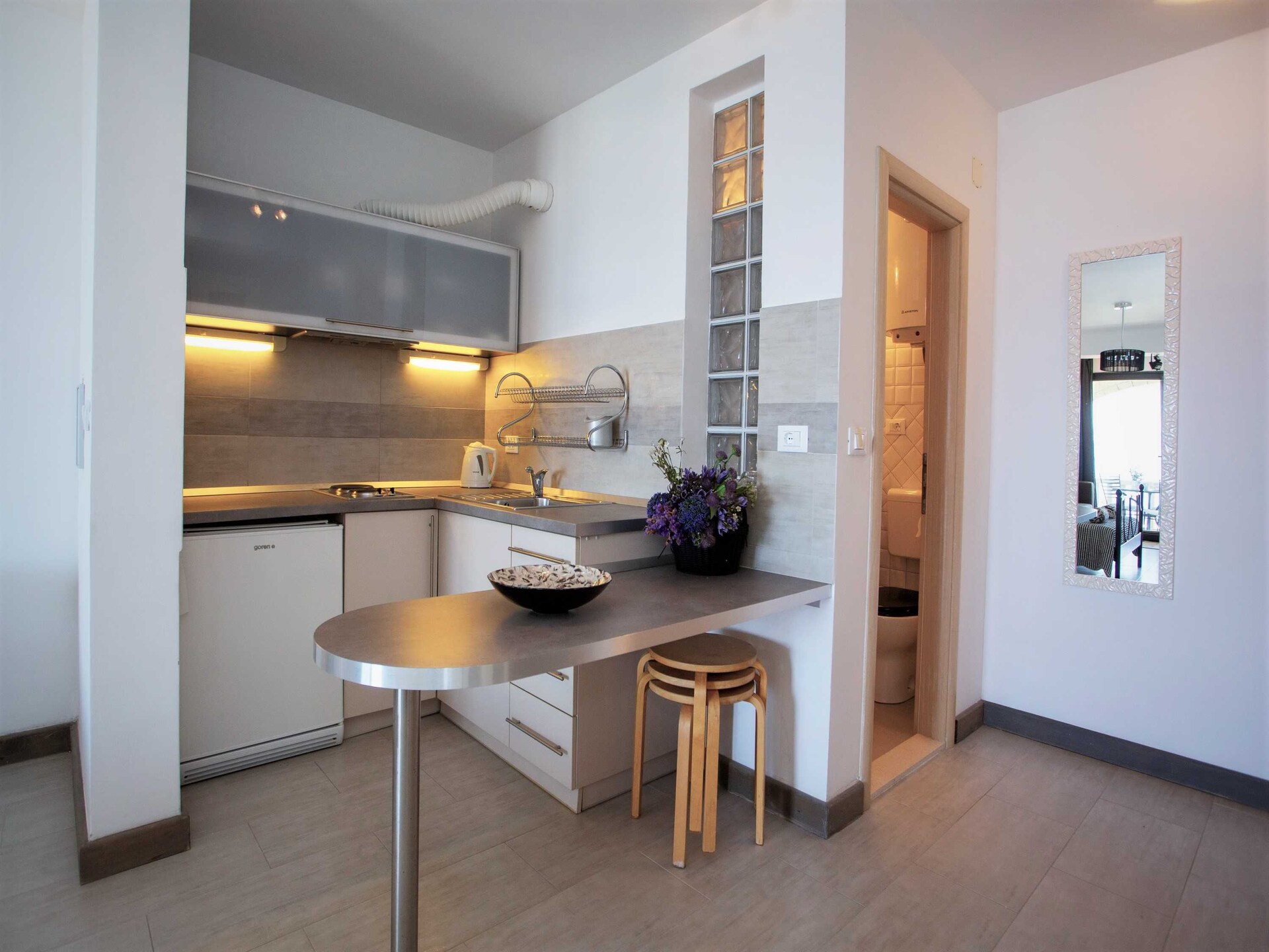 Sfeervol studio-appartement met zeezicht in Brela - foto 1