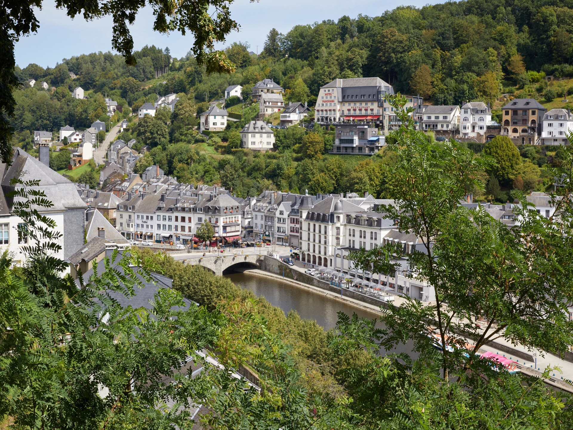 Knus 2-persoons vakantiehuis met buitenhaard in Neufchâteau - foto 39