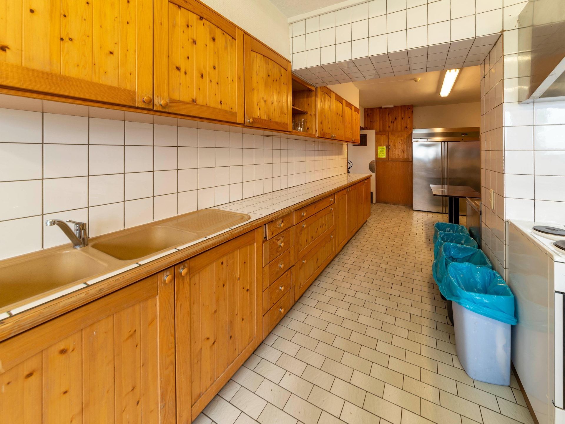 Op 1,0 km van het meer: 60-persoons vakantiehuis in Grand-Han - foto 19