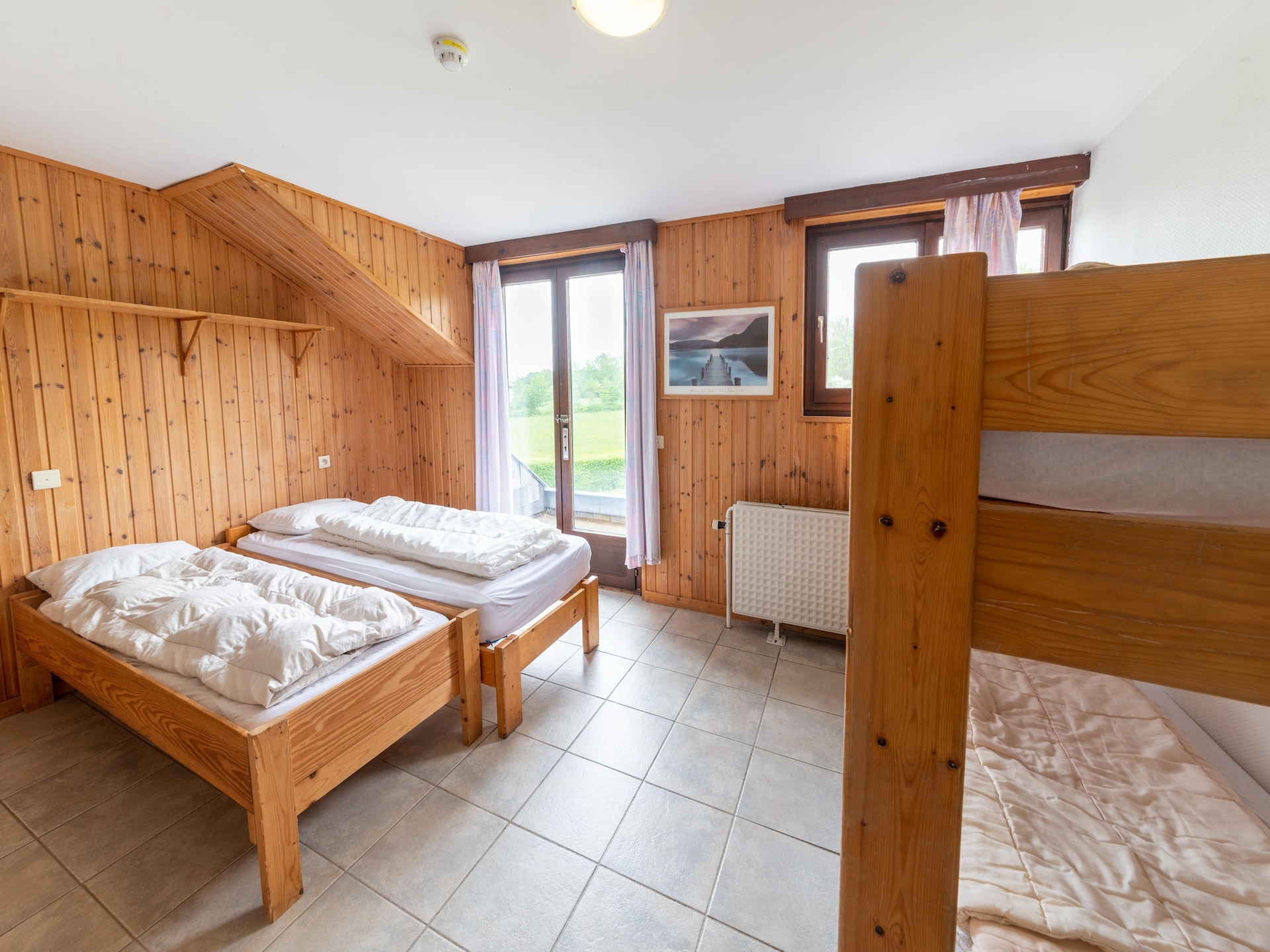 Op 1,0 km van het meer: 60-persoons vakantiehuis in Grand-Han - foto 20