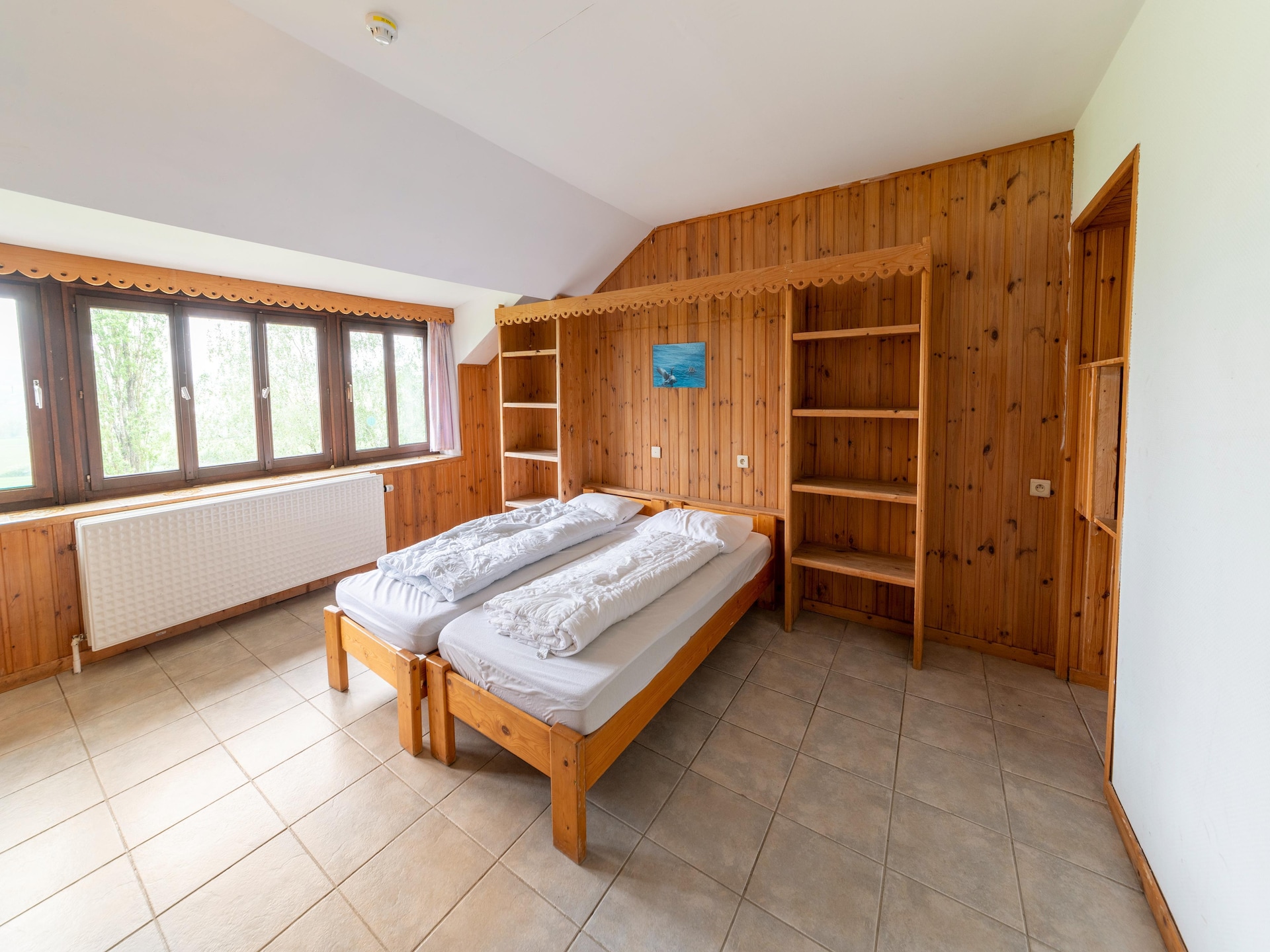 Op 1,0 km van het meer: 60-persoons vakantiehuis in Grand-Han - foto 23