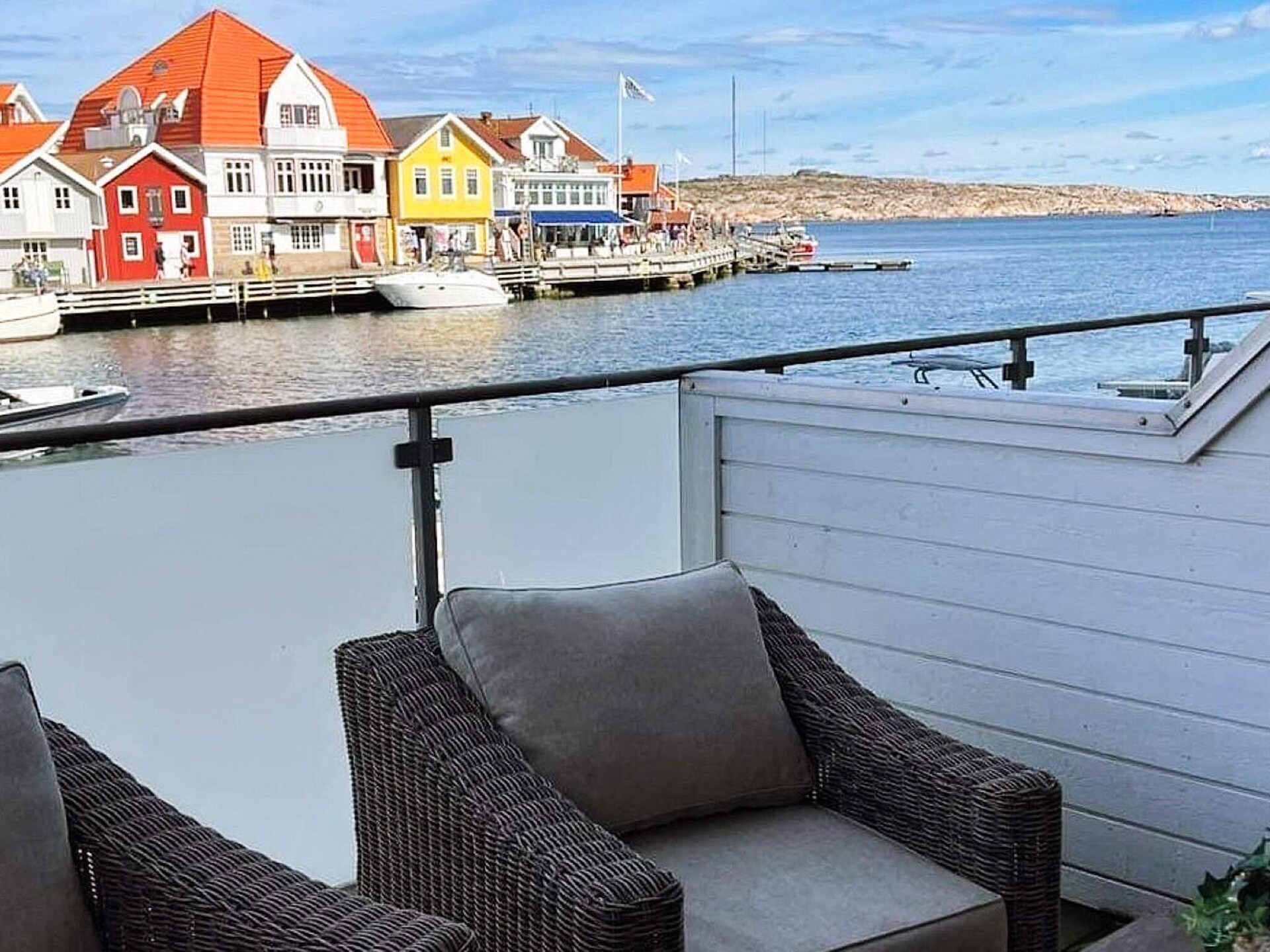 Vakantiehuis met panoramisch zeezicht en privéparkeerplaats in Smögen - foto 1