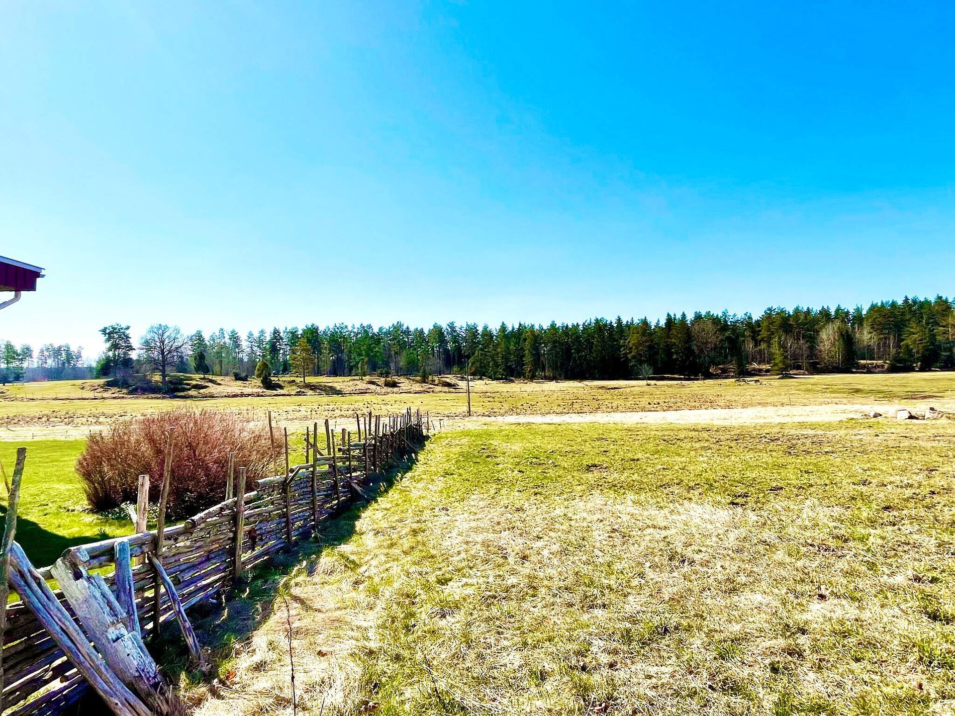 Ruim vakantiehuis bij Vimmerby met uitzicht en nabij elandpark - foto 23