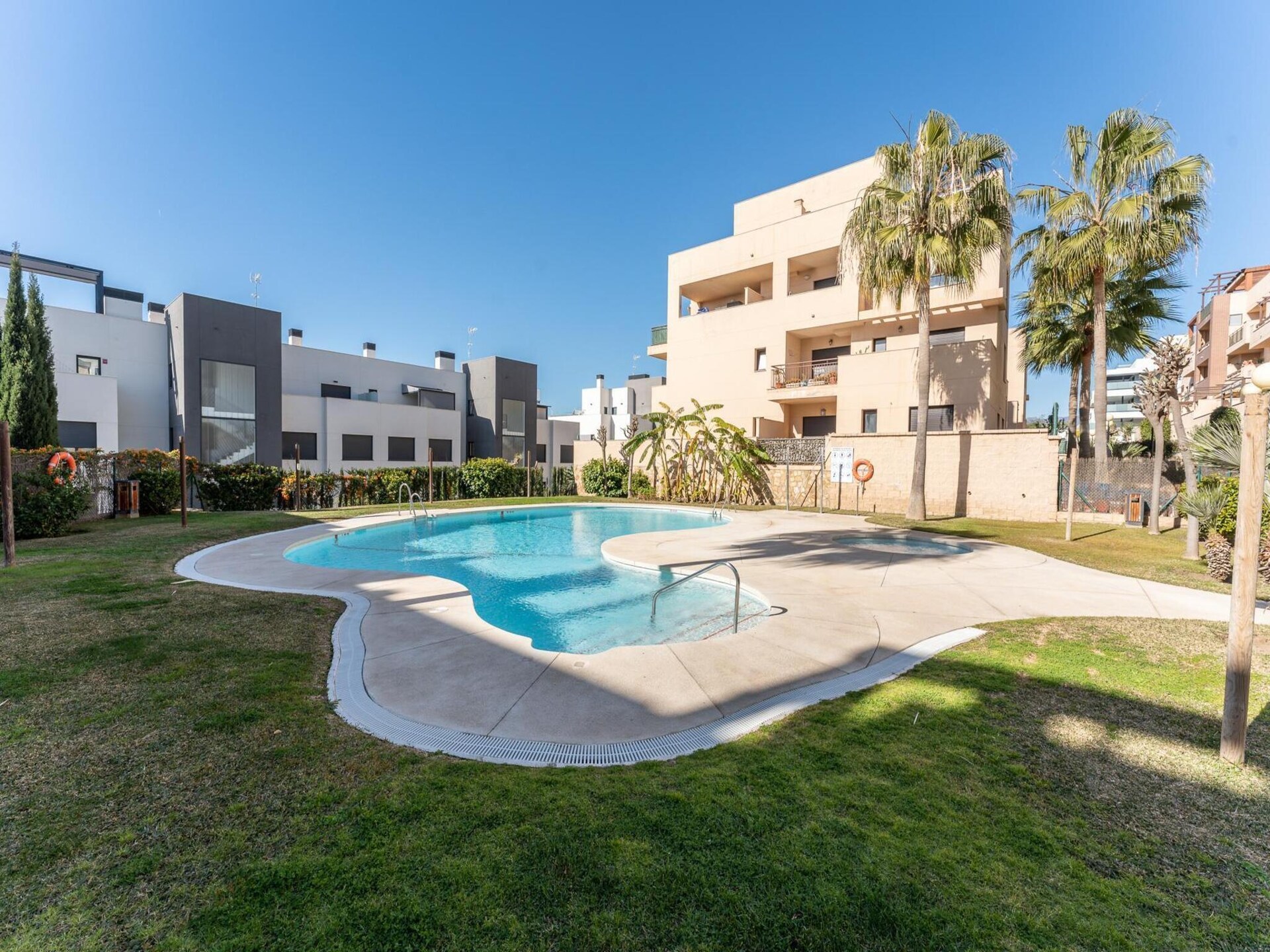 Stijlvol appartement aan de golfbaan in La Cala de Mijas - foto 7