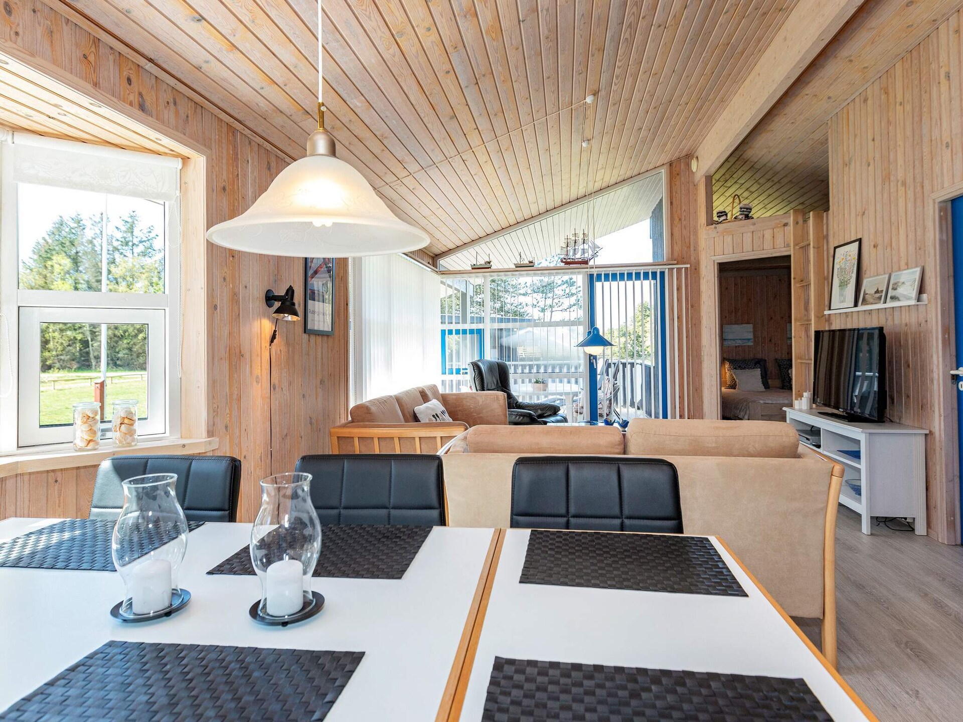 Licht vakantiehuis bij de duinen en het strand van Rødhus - foto 28
