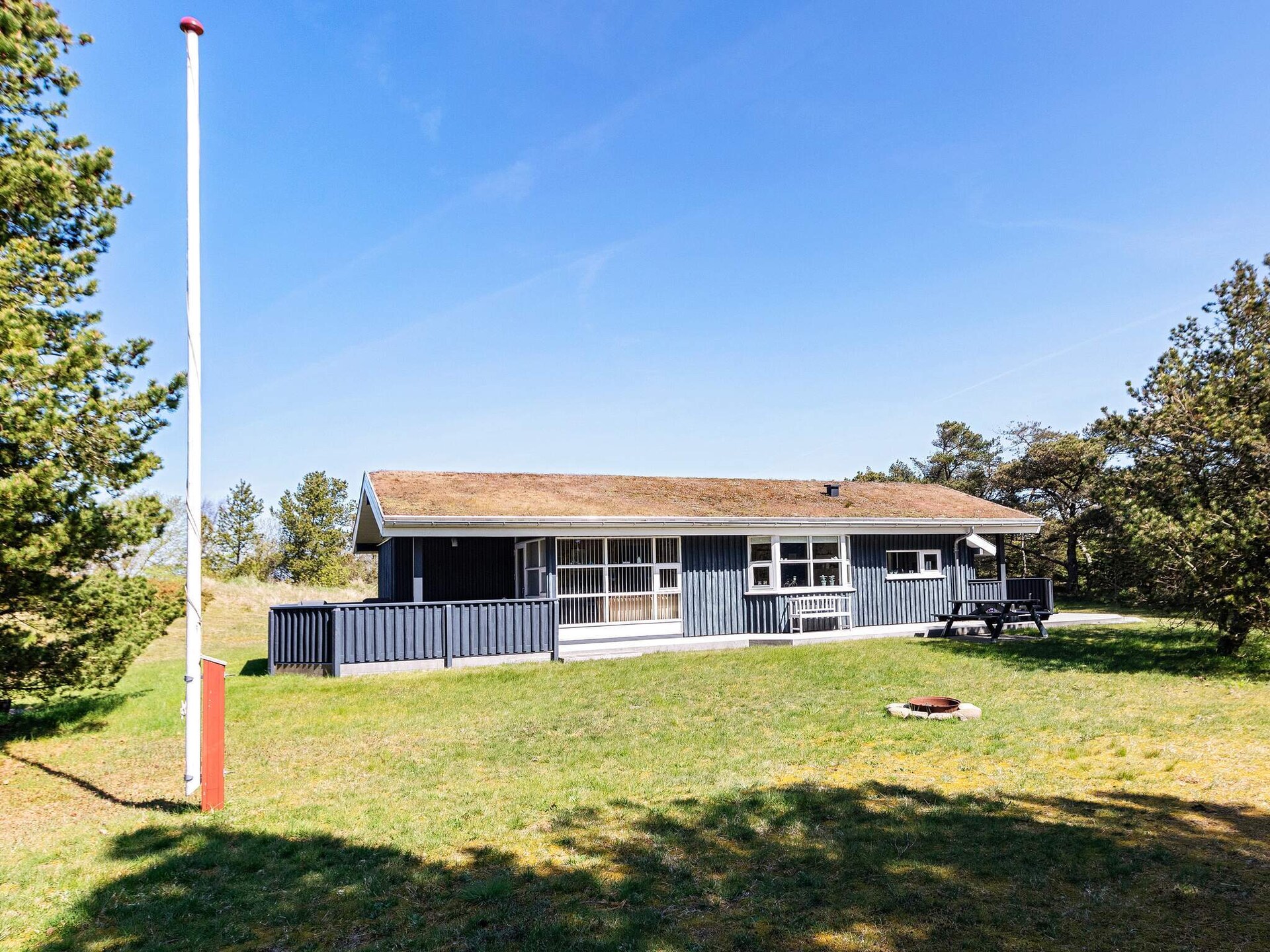Licht vakantiehuis bij de duinen en het strand van Rødhus - foto 37