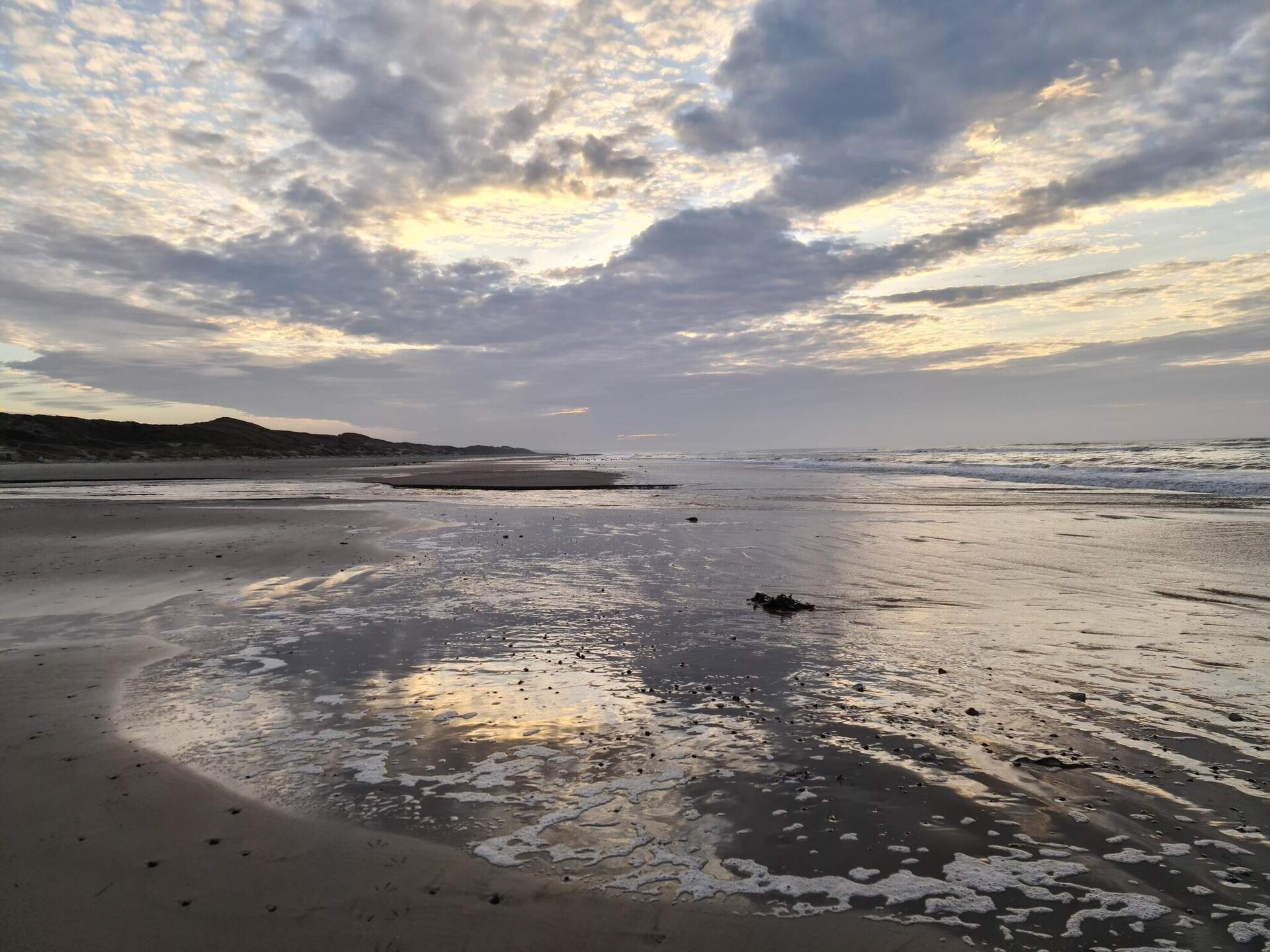 Licht vakantiehuis bij de duinen en het strand van Rødhus - foto 24