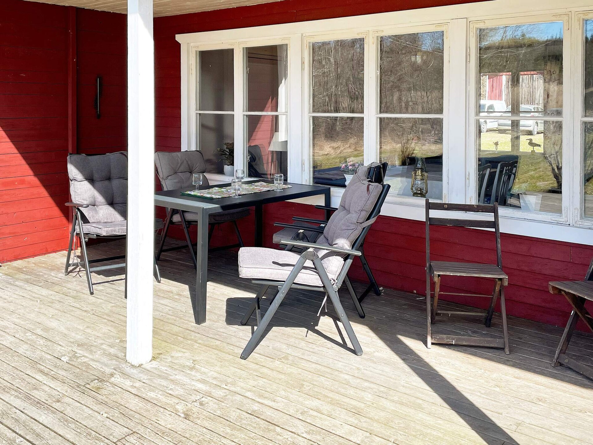 Vrijstaand vakantiehuis aan het Gransjönmeer met privé terras en uitzicht - foto 3