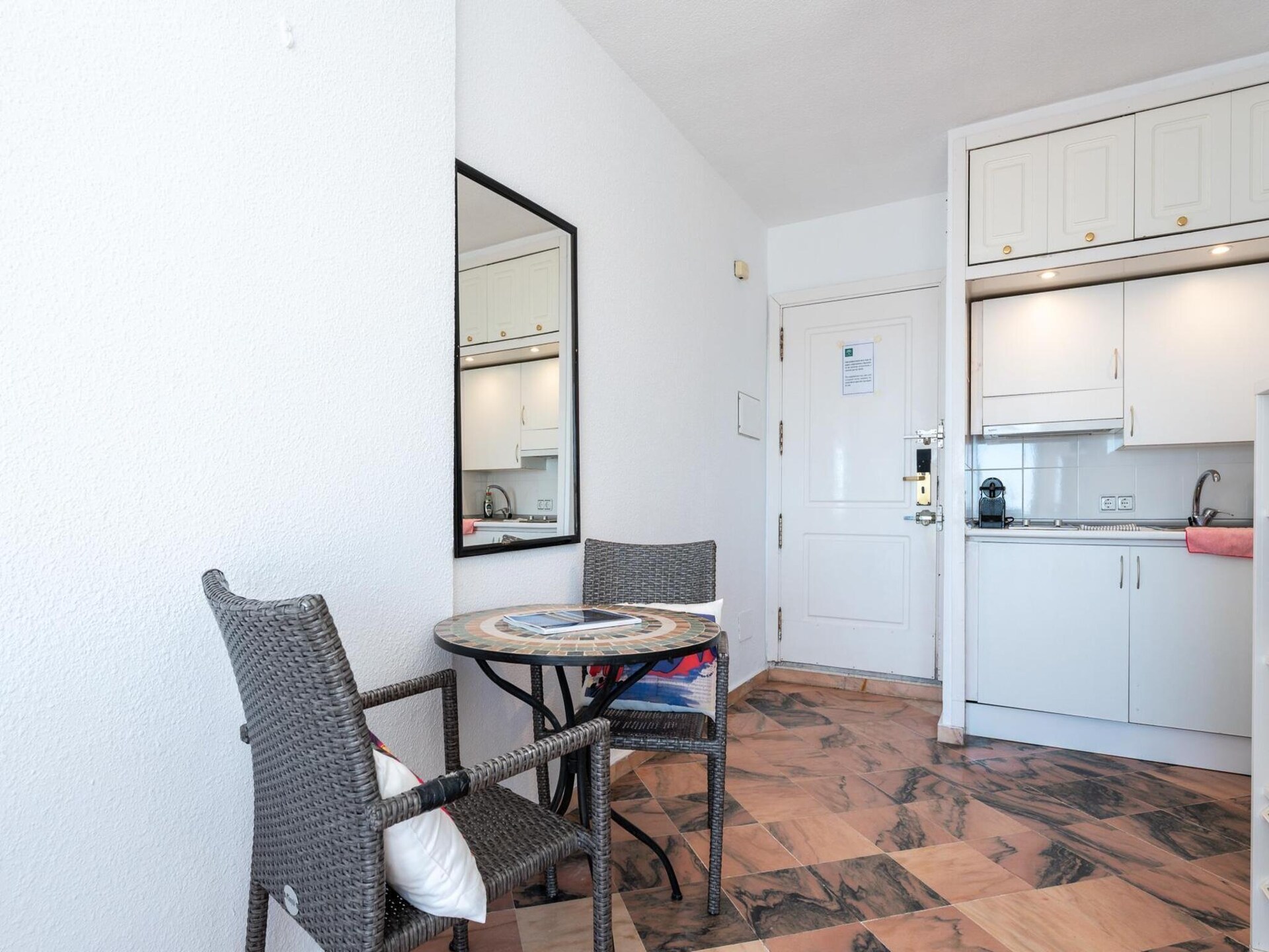 Studio aan de golfbaan, op 100 meter van het strand in Elviria - foto 12