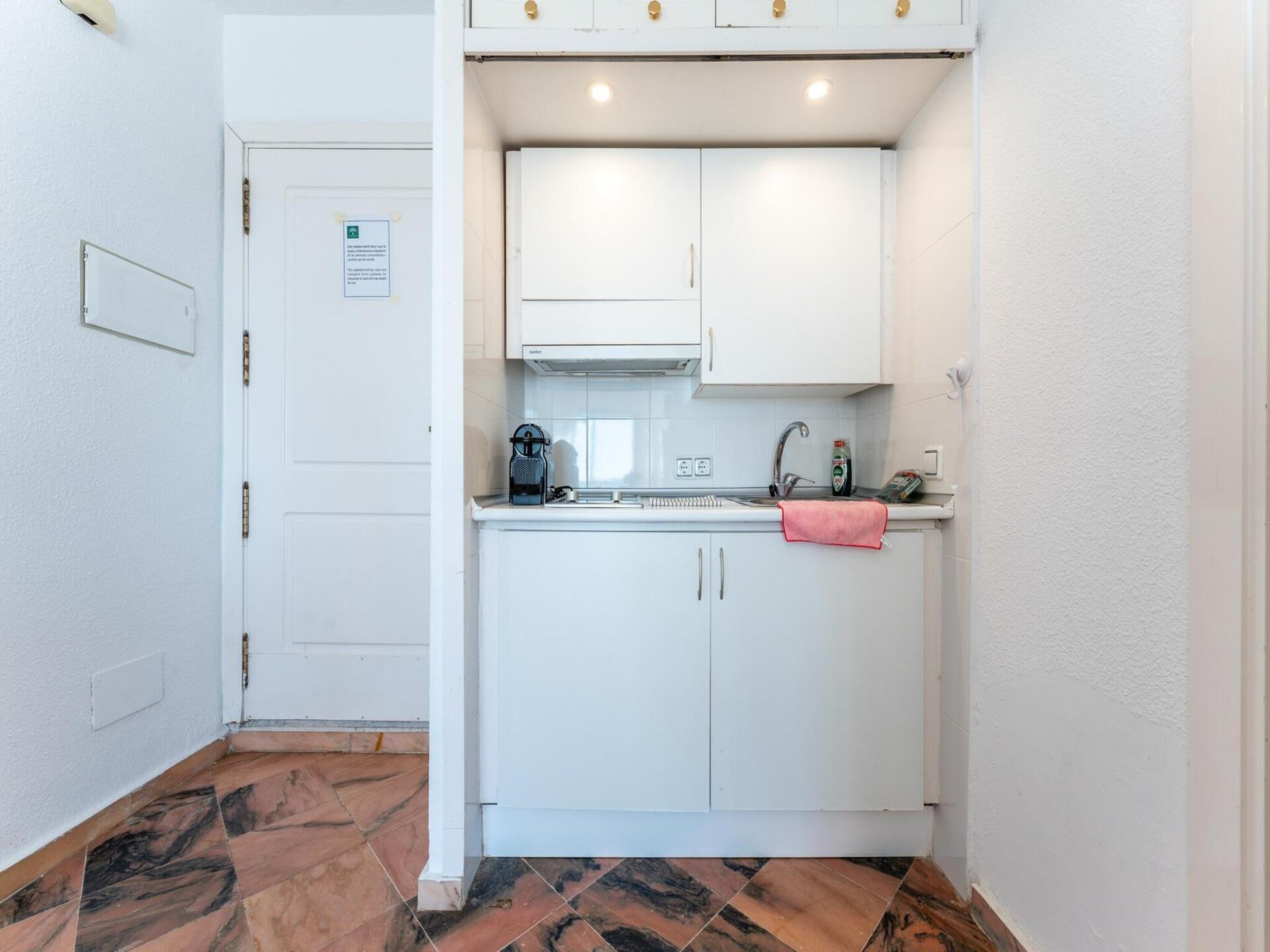 Studio aan de golfbaan, op 100 meter van het strand in Elviria - foto 14
