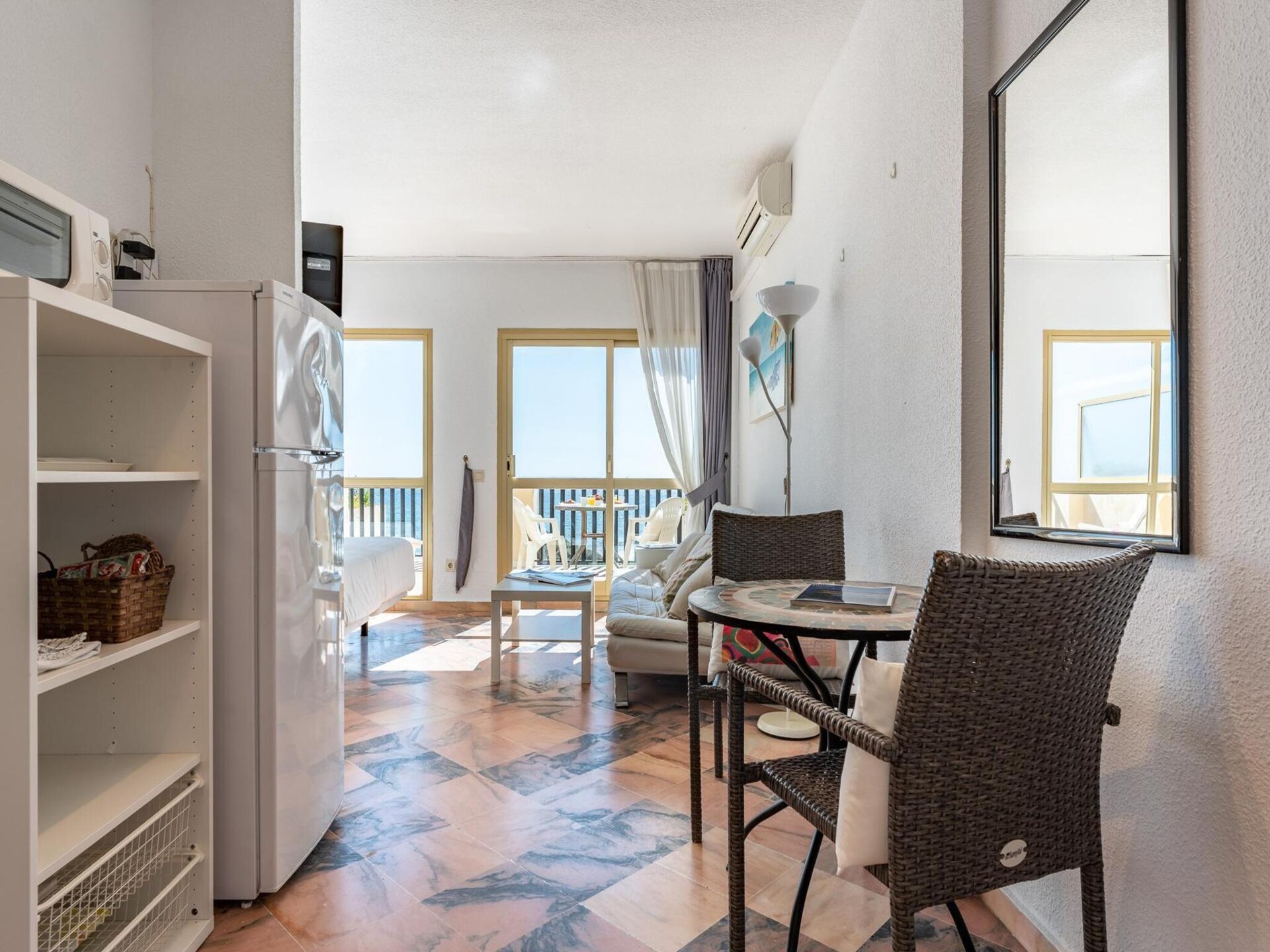 Studio aan de golfbaan, op 100 meter van het strand in Elviria - foto 11