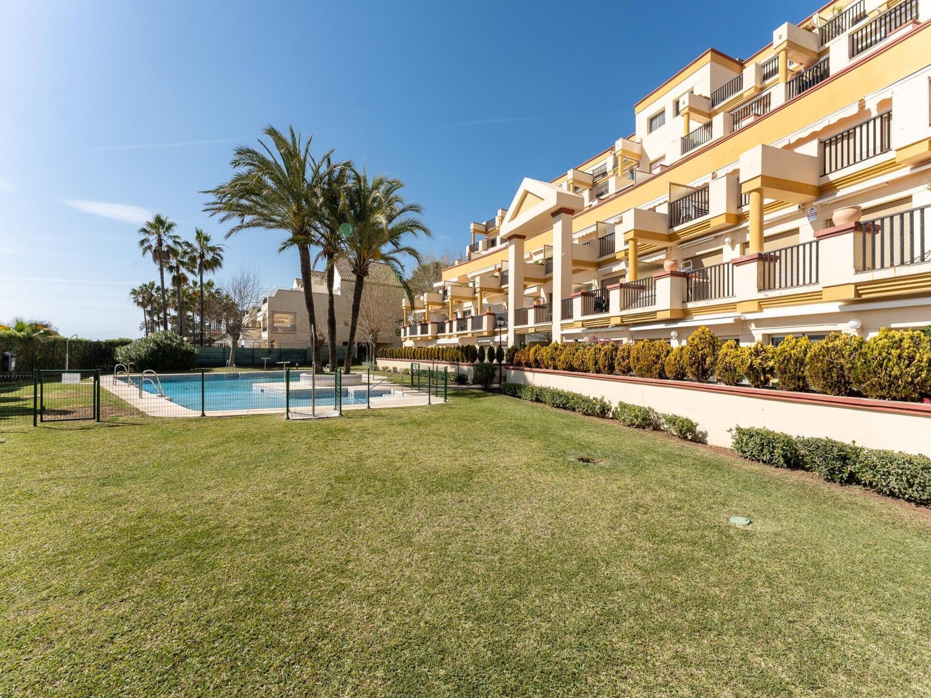 Studio aan de golfbaan, op 100 meter van het strand in Elviria - foto 7
