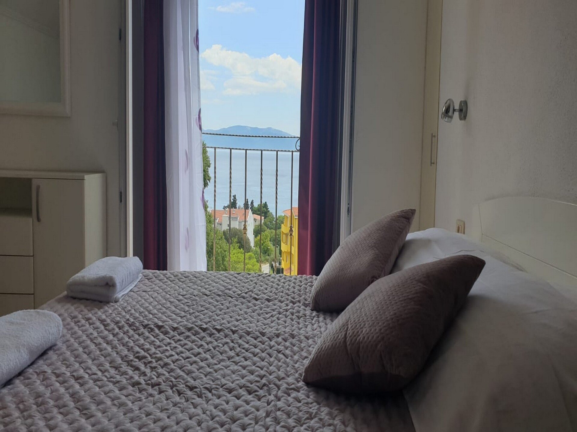 Vakantiehuis Mico met privézwembad op 300m van zee in Drvenik - foto 14