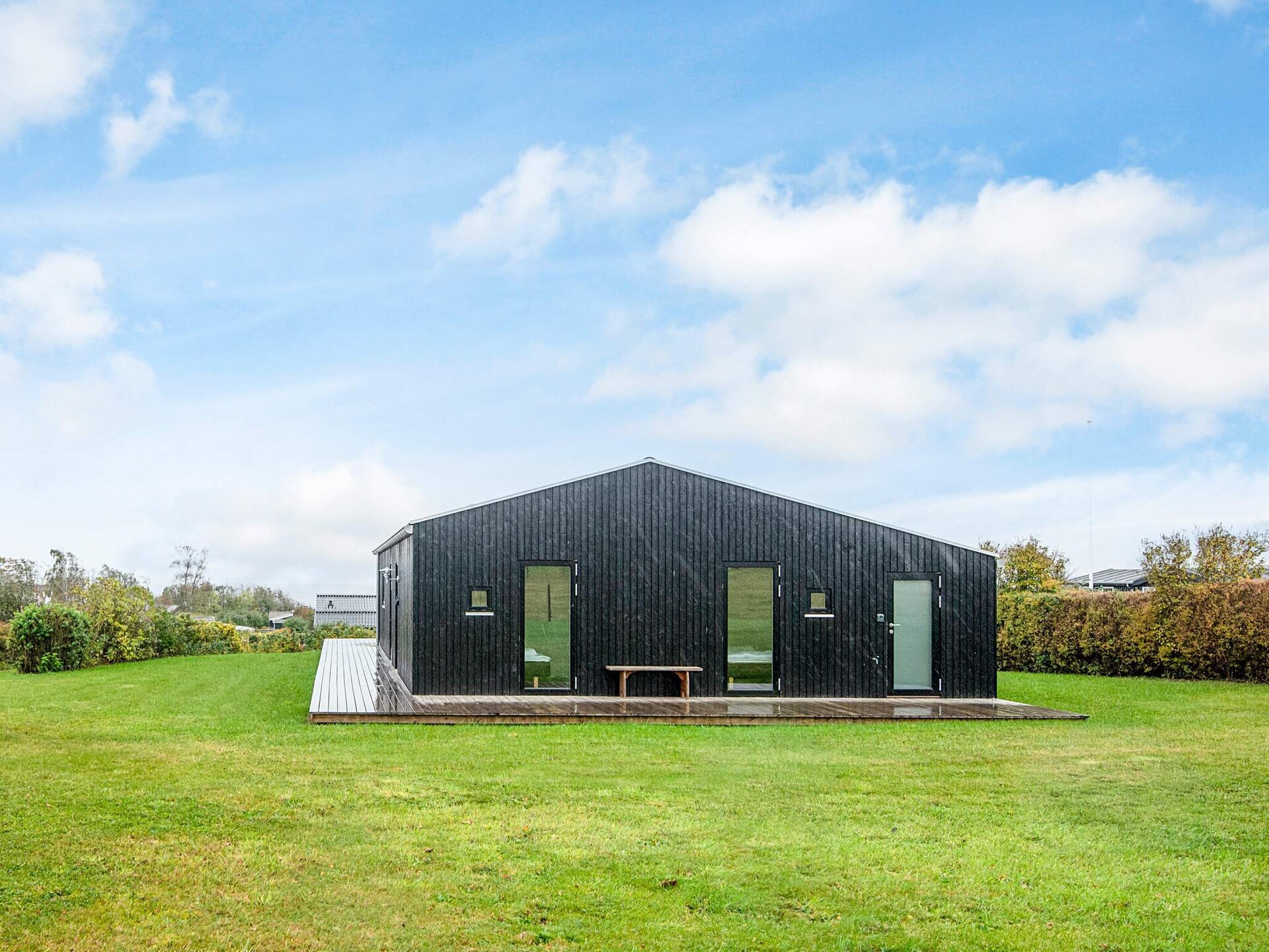 Op 350 m van zee: Modern vakantiehuis in Rønde met zeezicht - foto 3