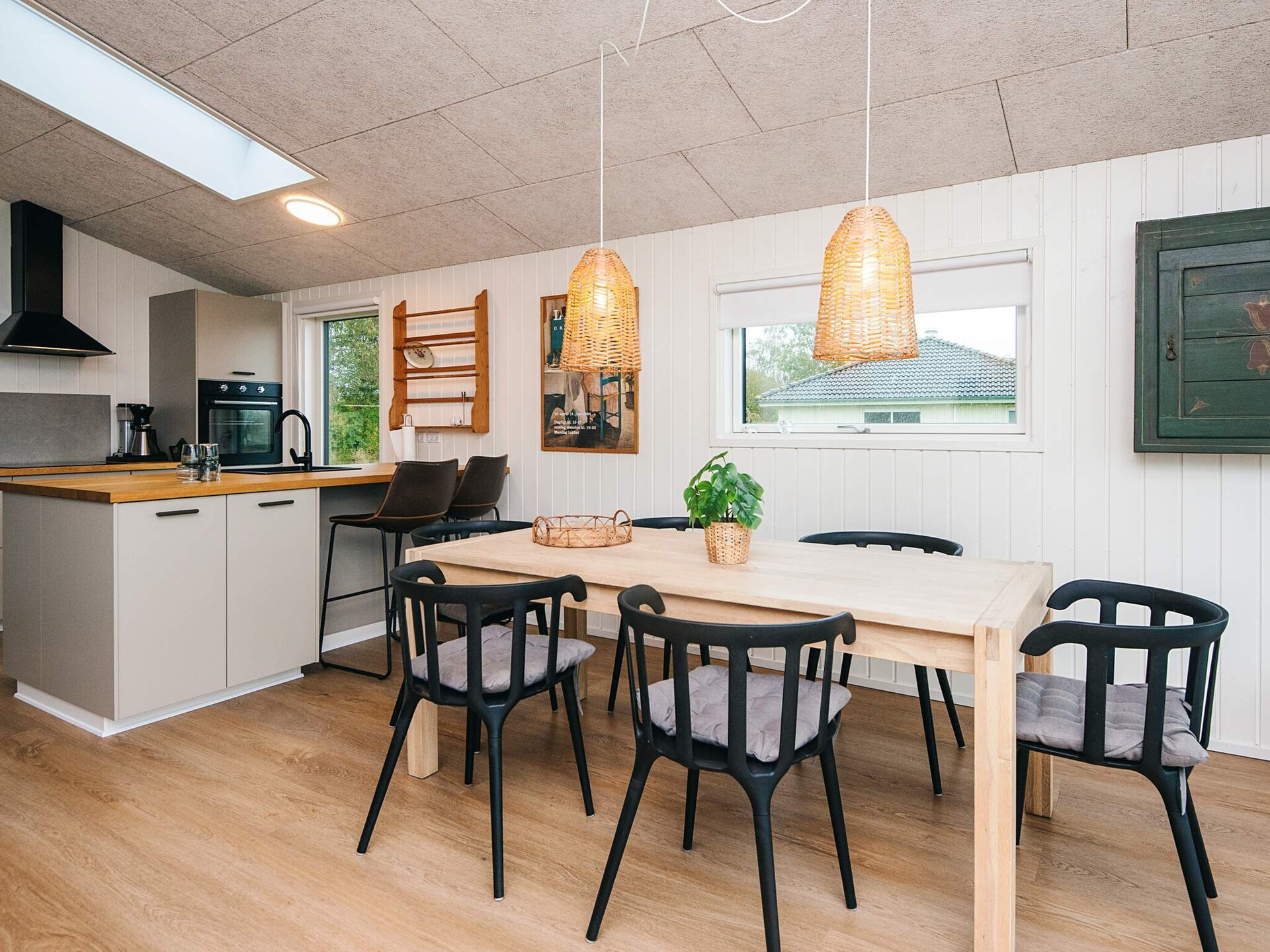 Op 350 m van zee: Modern vakantiehuis in Rønde met zeezicht - foto 9