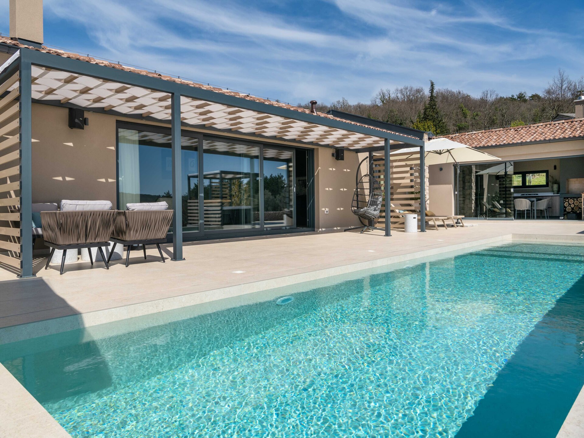 Villa Noeli: Ruime villa met privézwembad nabij het kleinste stadje ter wereld - foto 27