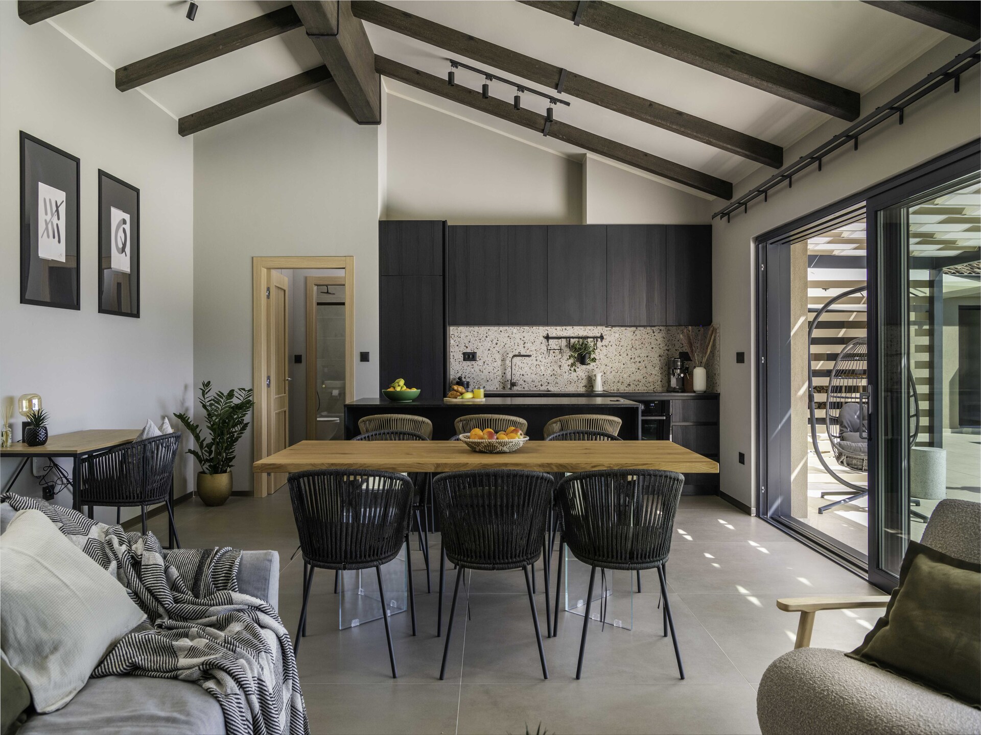 Villa Noeli: Ruime villa met privézwembad nabij het kleinste stadje ter wereld - foto 4