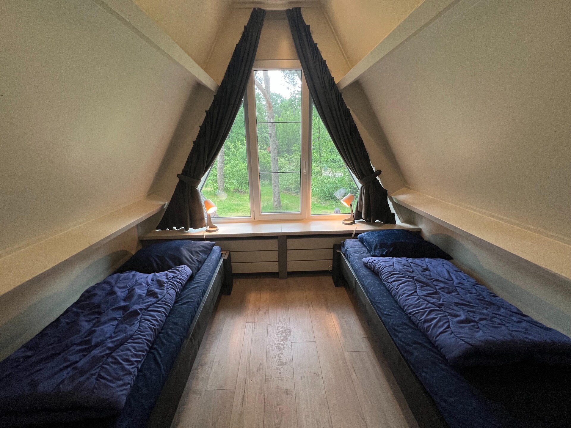 Combi bungalow Vosseven 84 & 85: ruim vakantiehuis voor 12 personen in bosrijk Limburg - foto 16