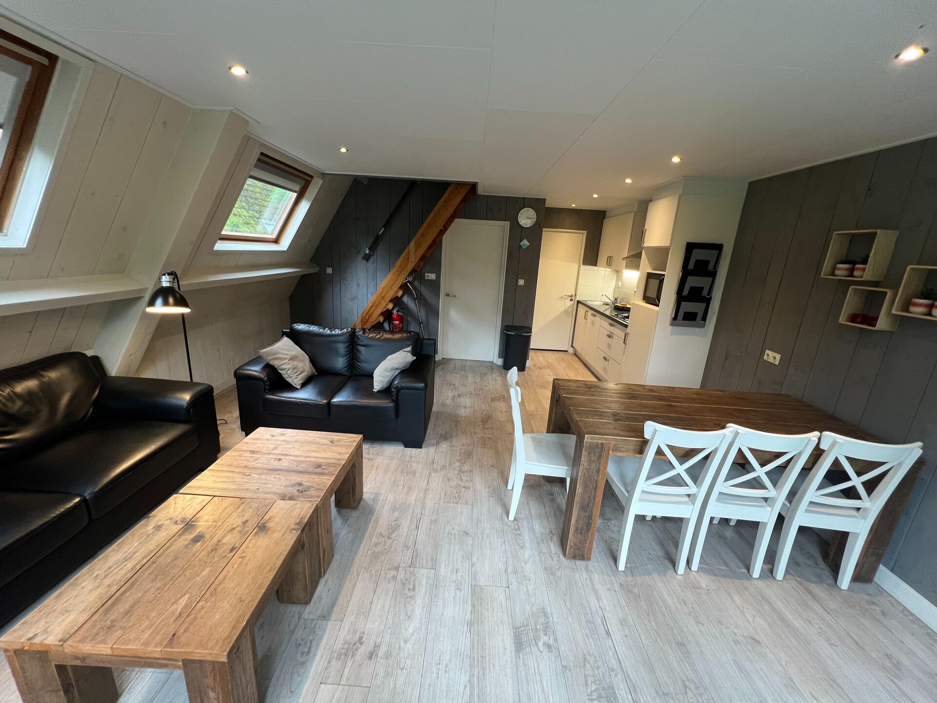 Combi bungalow Vosseven 84 & 85: ruim vakantiehuis voor 12 personen in bosrijk Limburg - foto 7