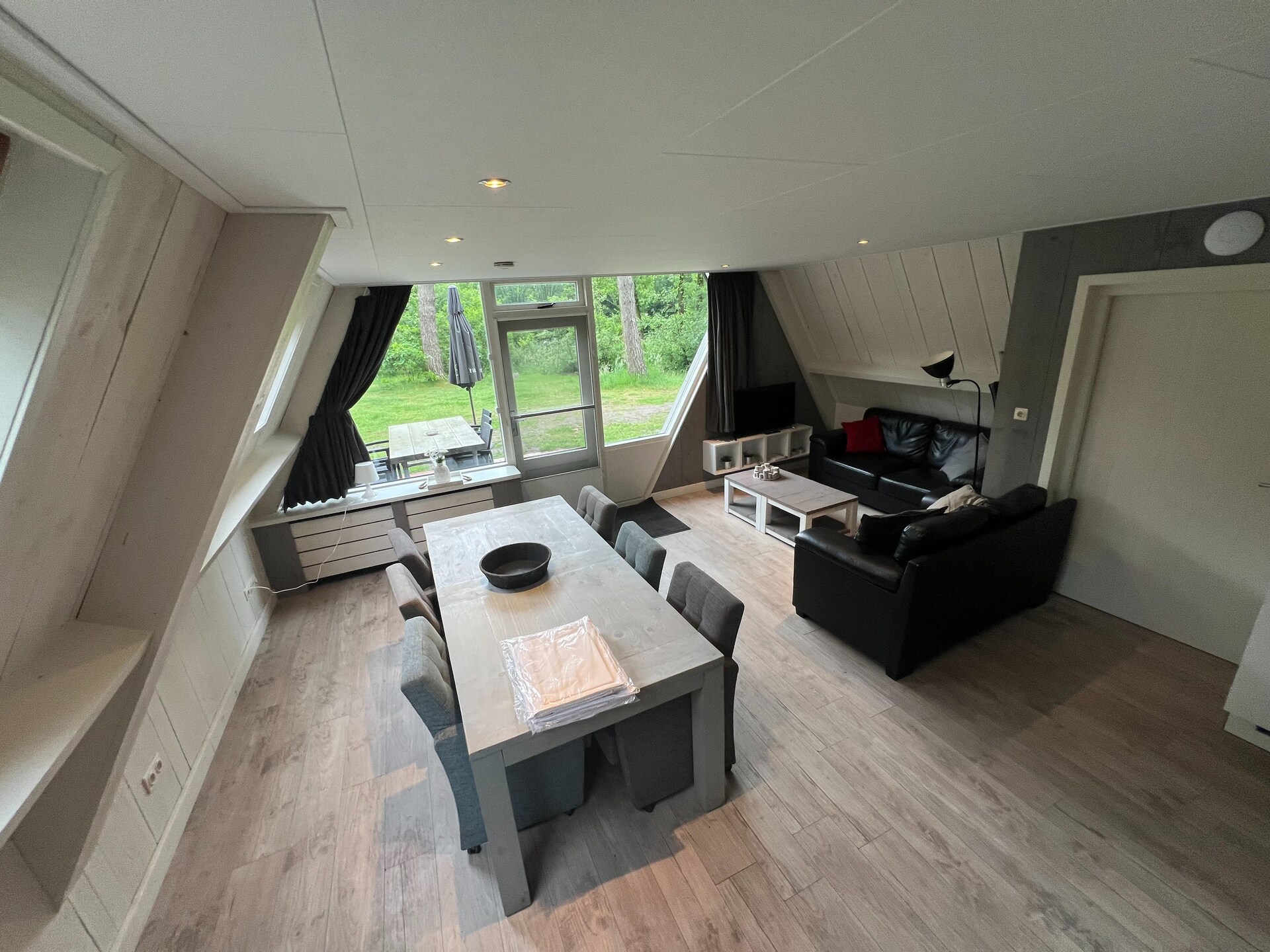 Combi bungalow Vosseven 84 & 85: ruim vakantiehuis voor 12 personen in bosrijk Limburg - foto 8