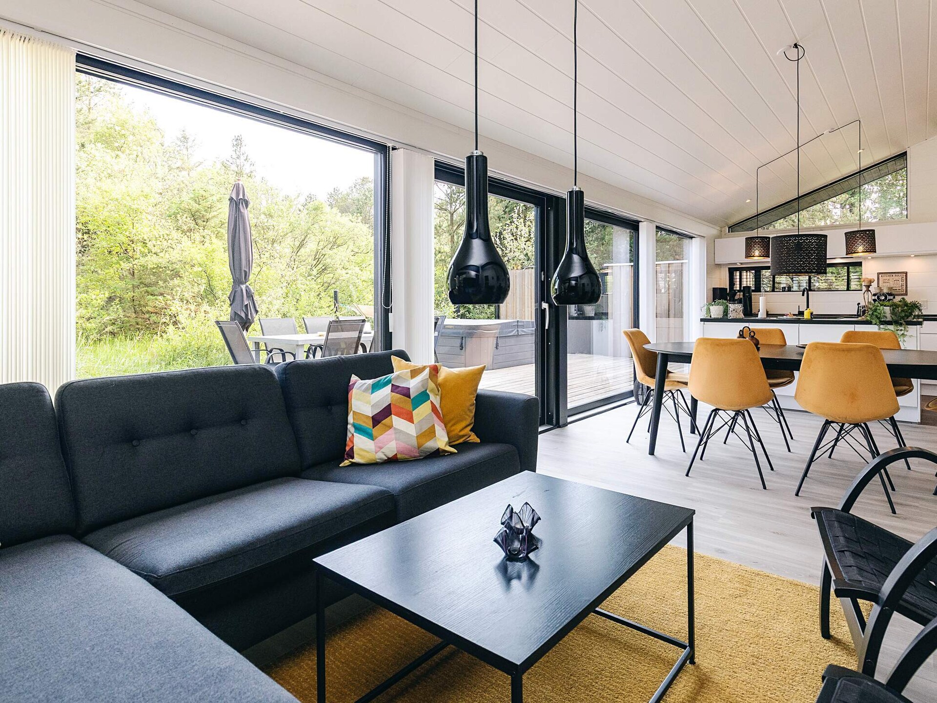 Modern vakantiehuis met buitenwhirlpool nabij zee in Ålbæk - foto 10