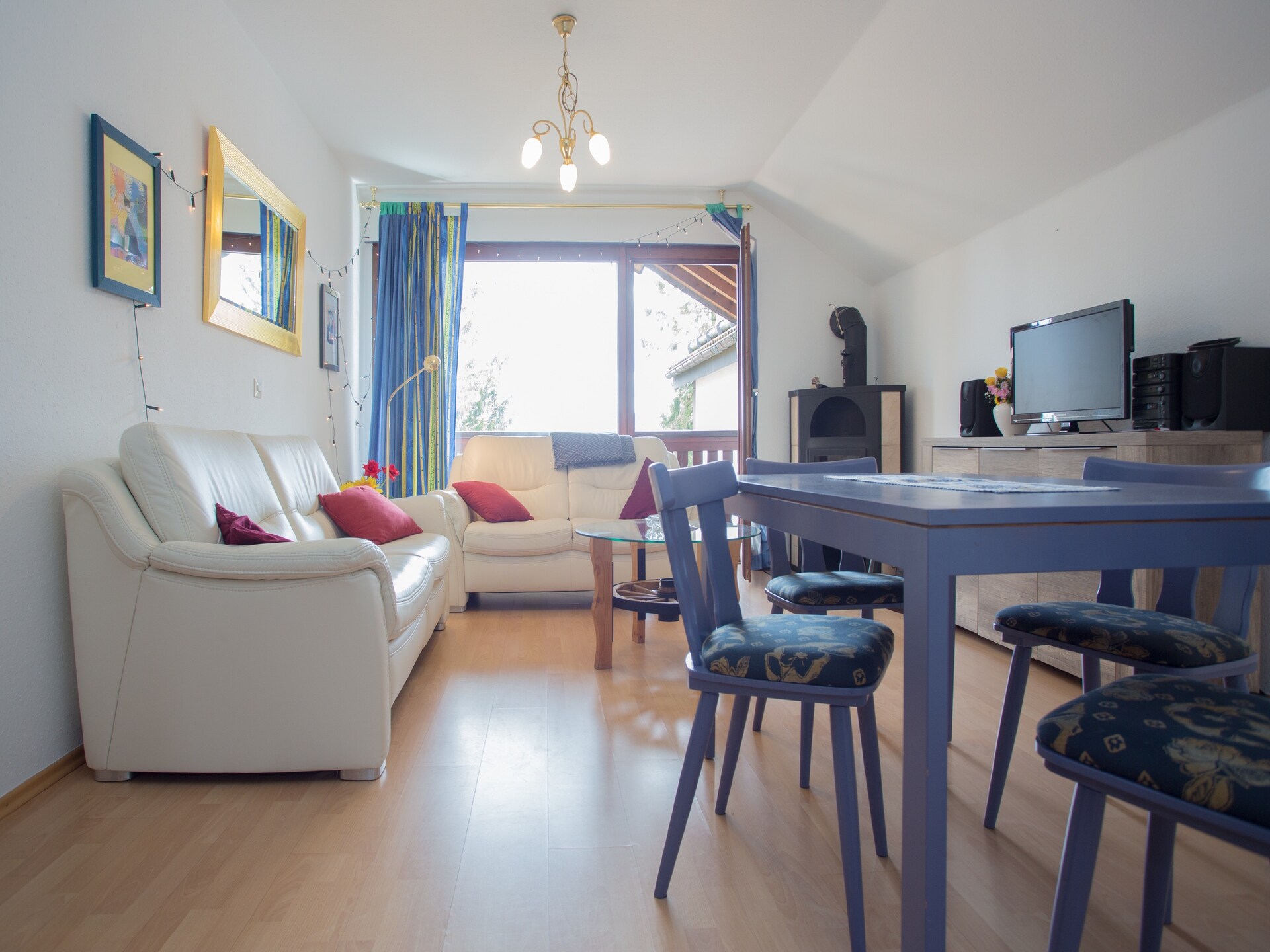 Licht appartement op de 3e verdieping met balkon, vlakbij de piste en het centrum - foto 8