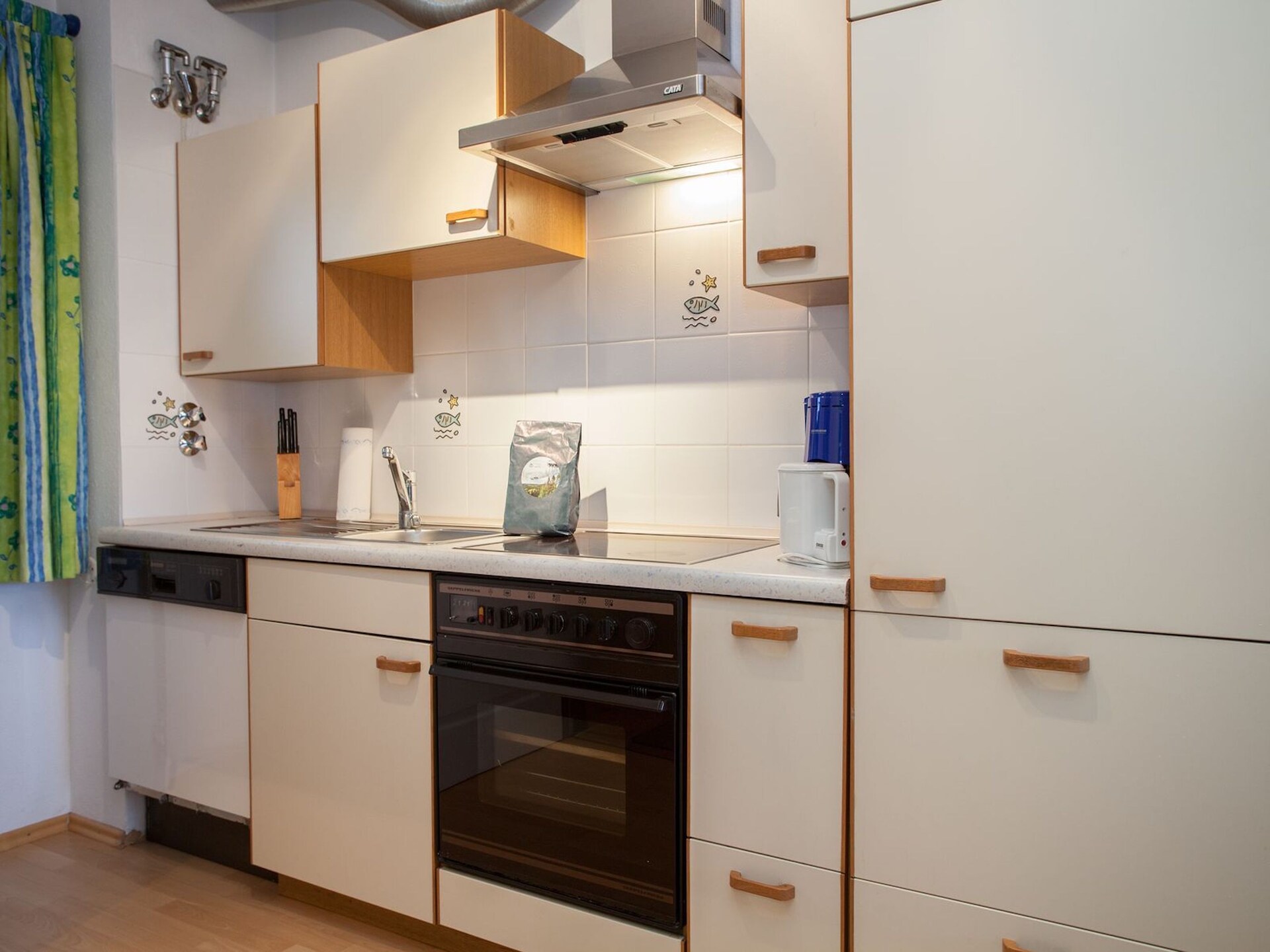 Licht appartement op de 3e verdieping met balkon, vlakbij de piste en het centrum - foto 9