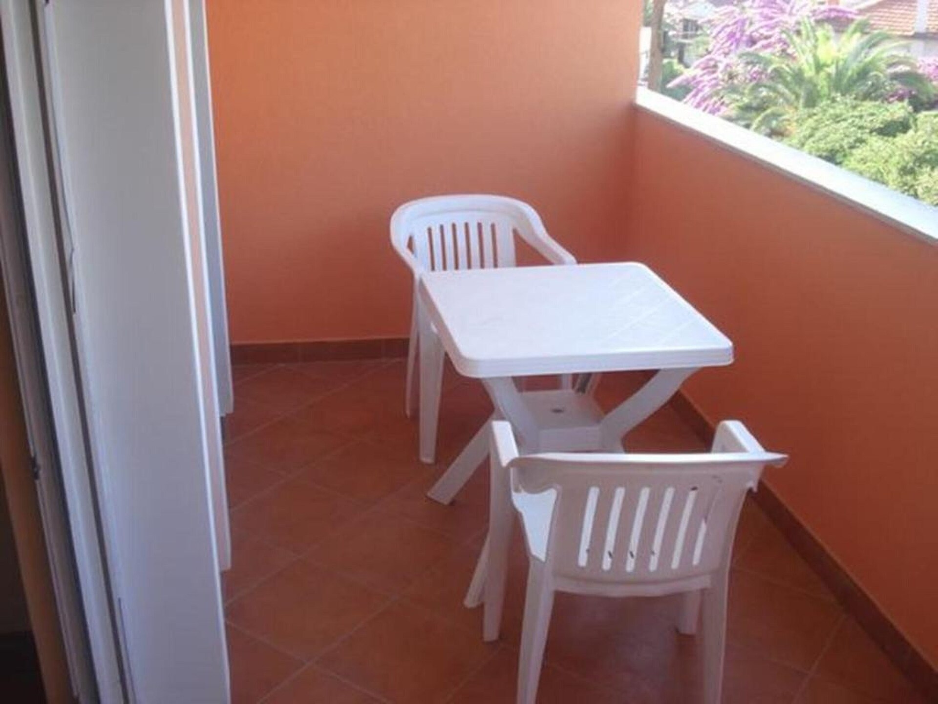 Comfortabel appartement met balkon op 300m van het strand in Jelsa, Hvar - foto 9