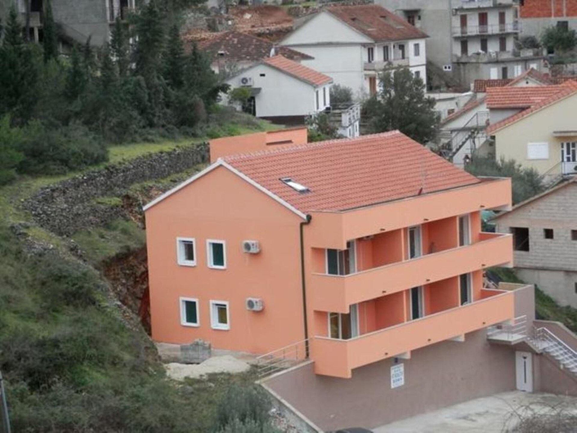 Op 300 m van het strand: Comfortabel appartement in Jelsa - foto 11