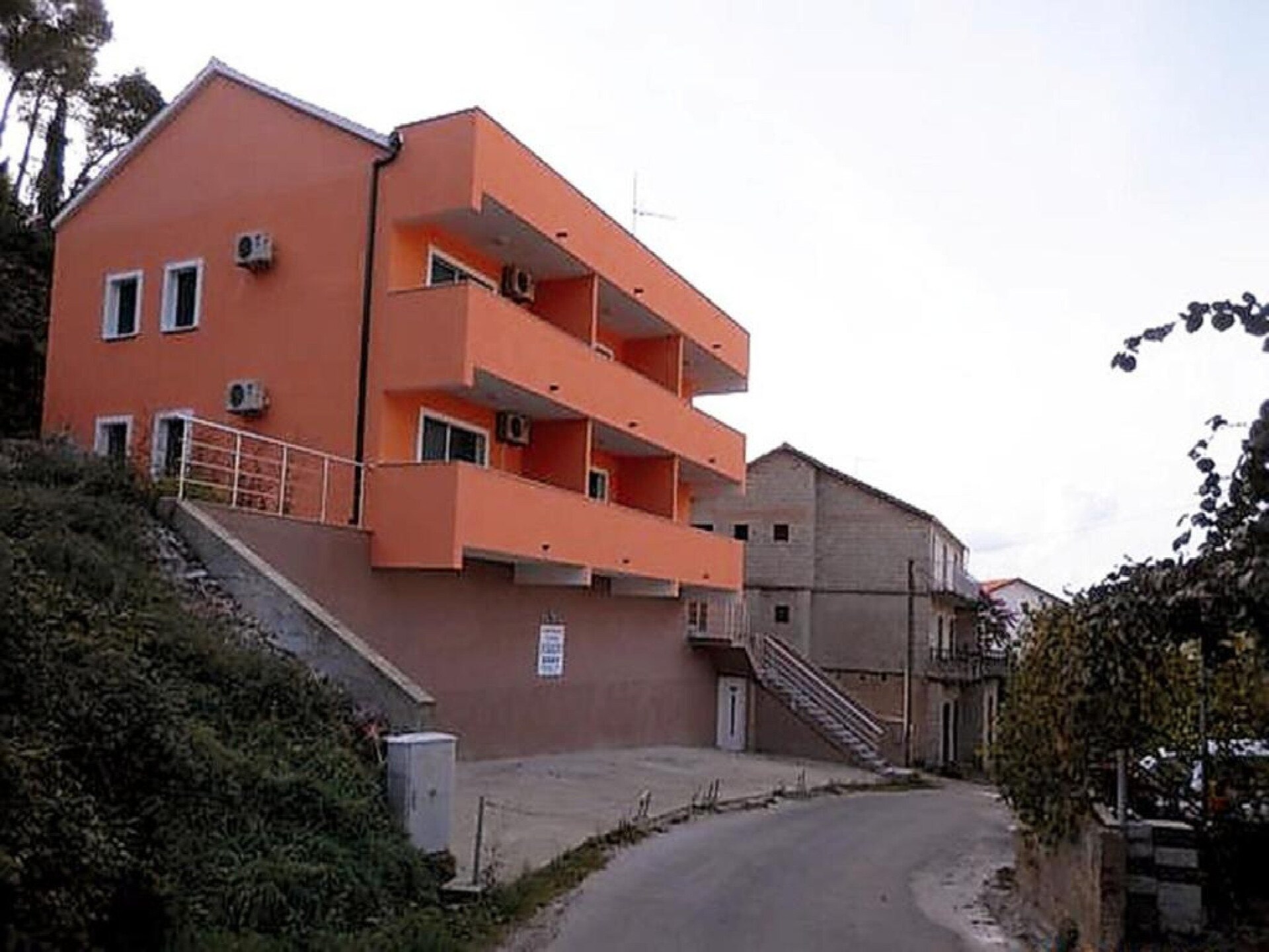 Op 300 m van het strand: Comfortabel appartement in Jelsa - foto 9