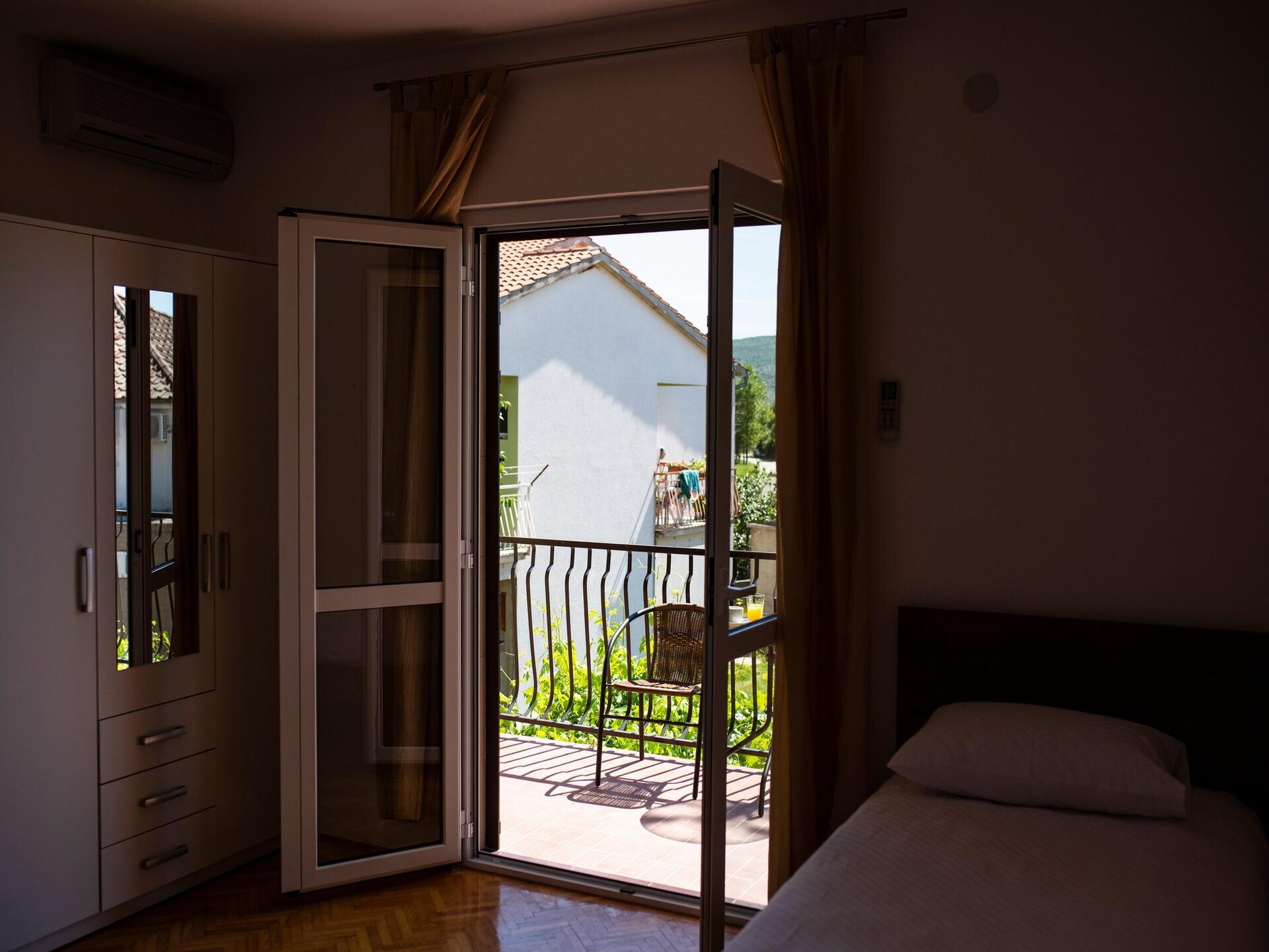 8-persoons appartement aan zee in Seline - foto 7