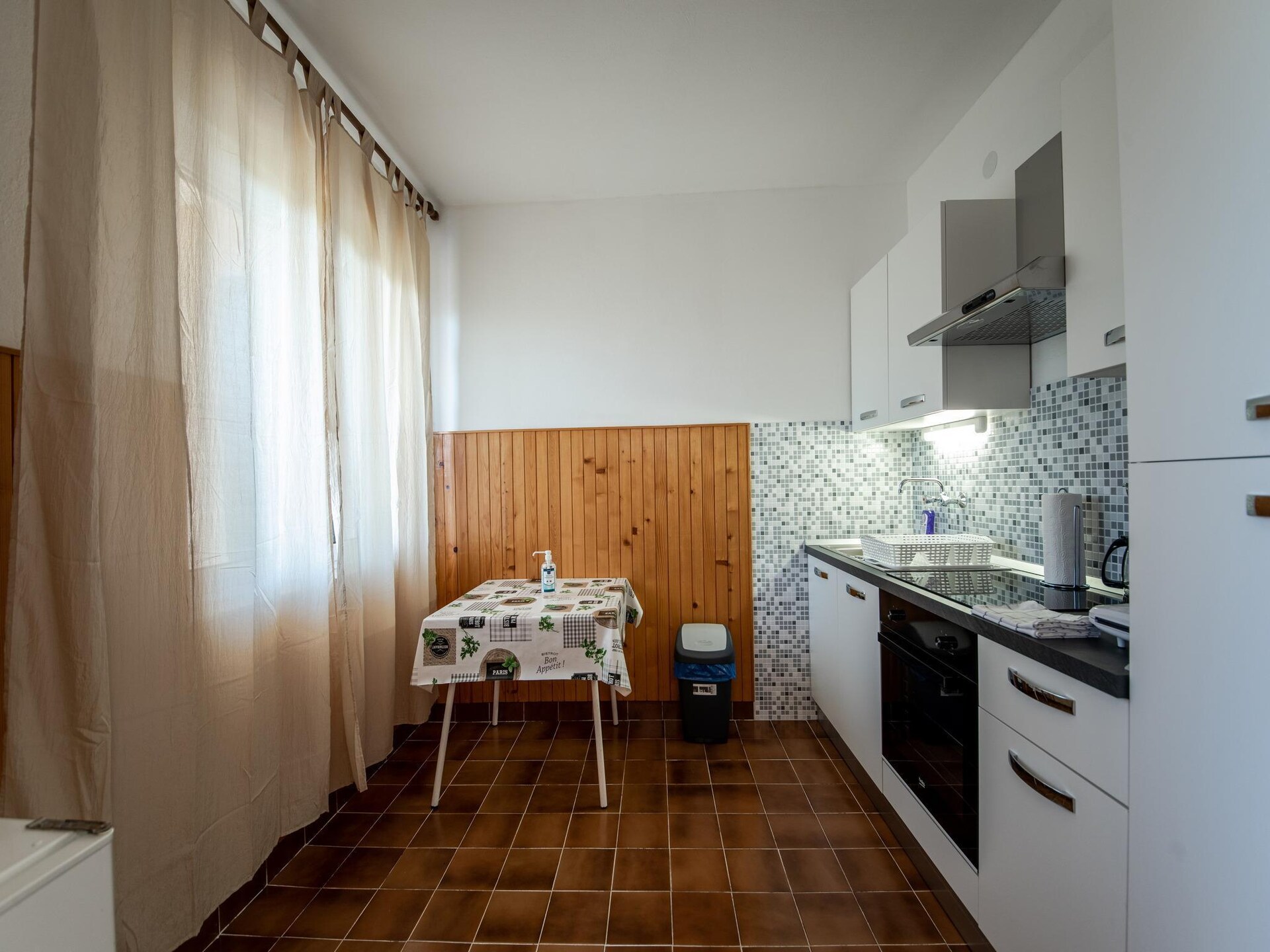 8-persoons appartement aan zee in Seline - foto 33