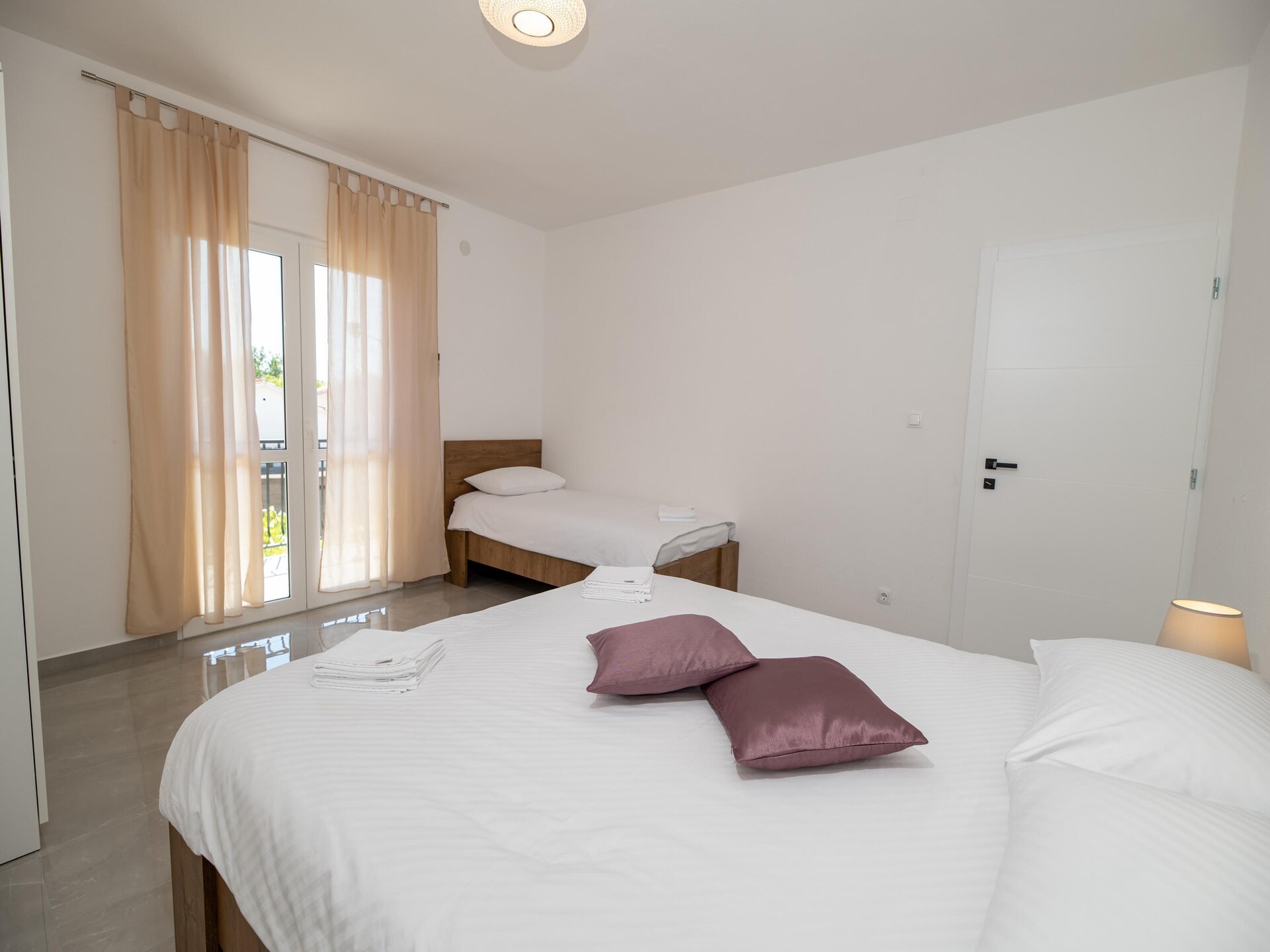 8-persoons appartement aan zee in Seline - foto 18