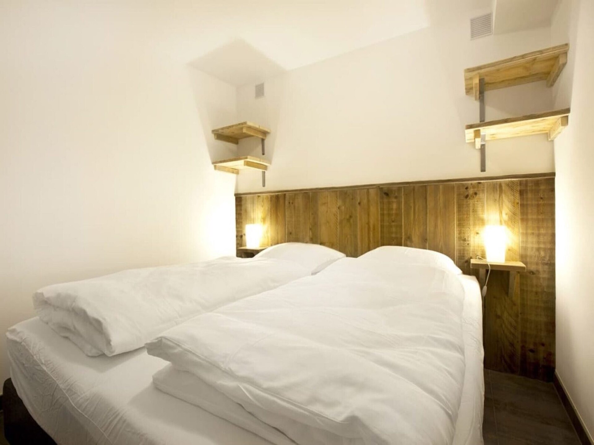 Knus 6-persoons appartement met handgemaakte meubels nabij de piste - foto 4