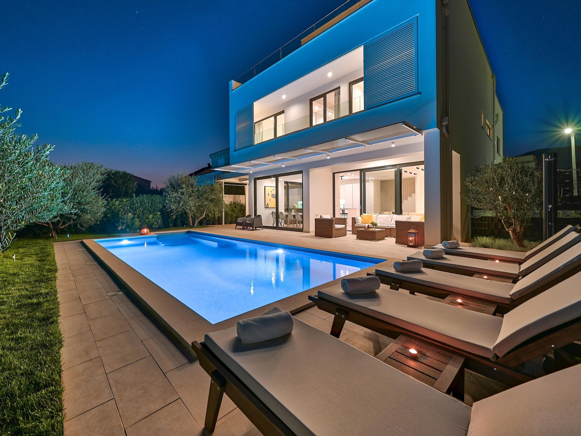 11-persoons luxe villa aan zee in Kaštel Štafilić - foto 35