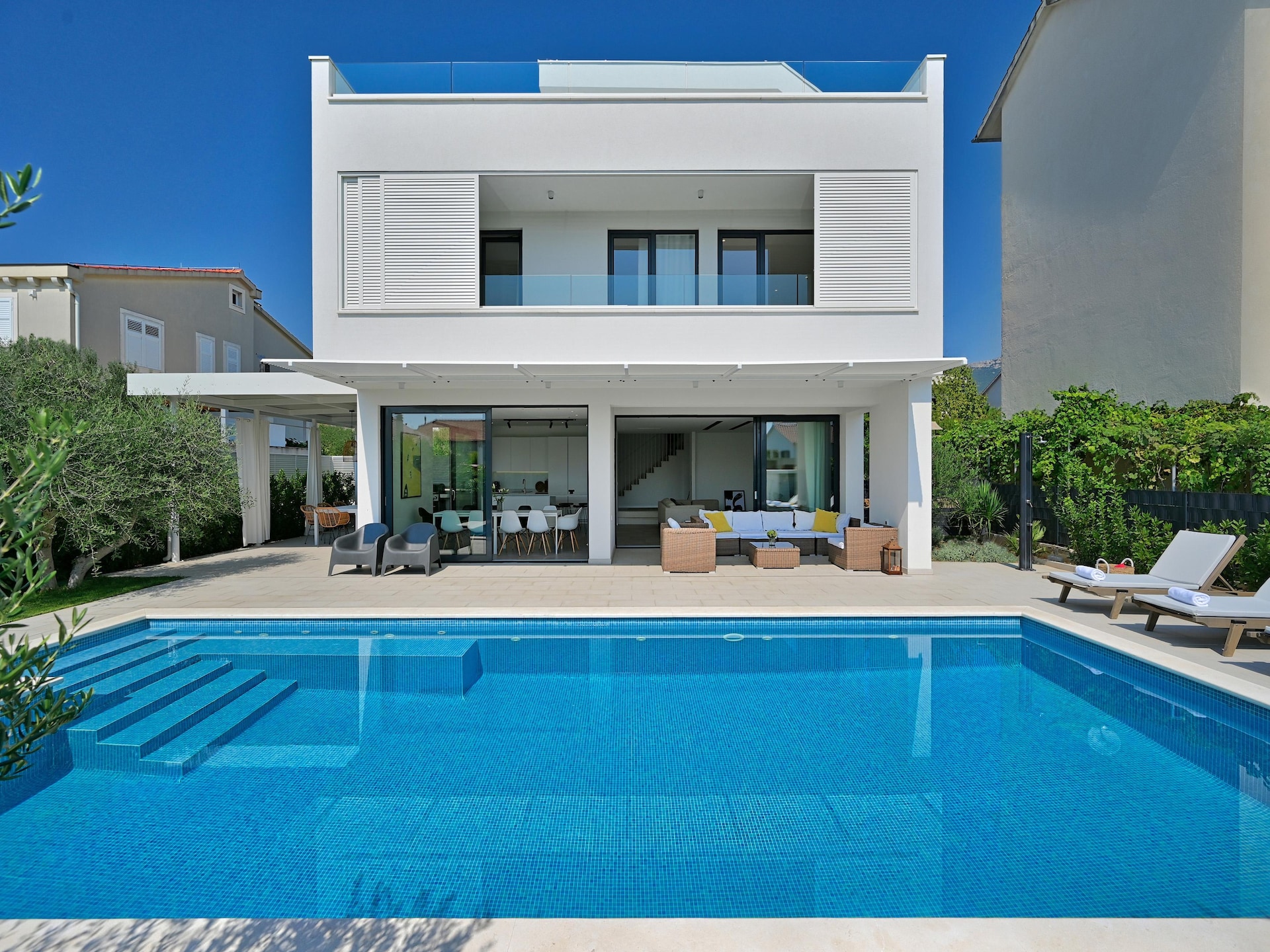 11-persoons luxe villa aan zee in Kaštel Štafilić - foto 34