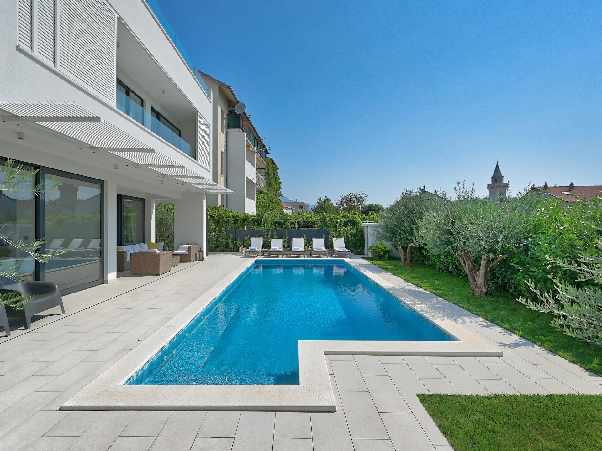 11-persoons luxe villa aan zee in Kaštel Štafilić - foto 36