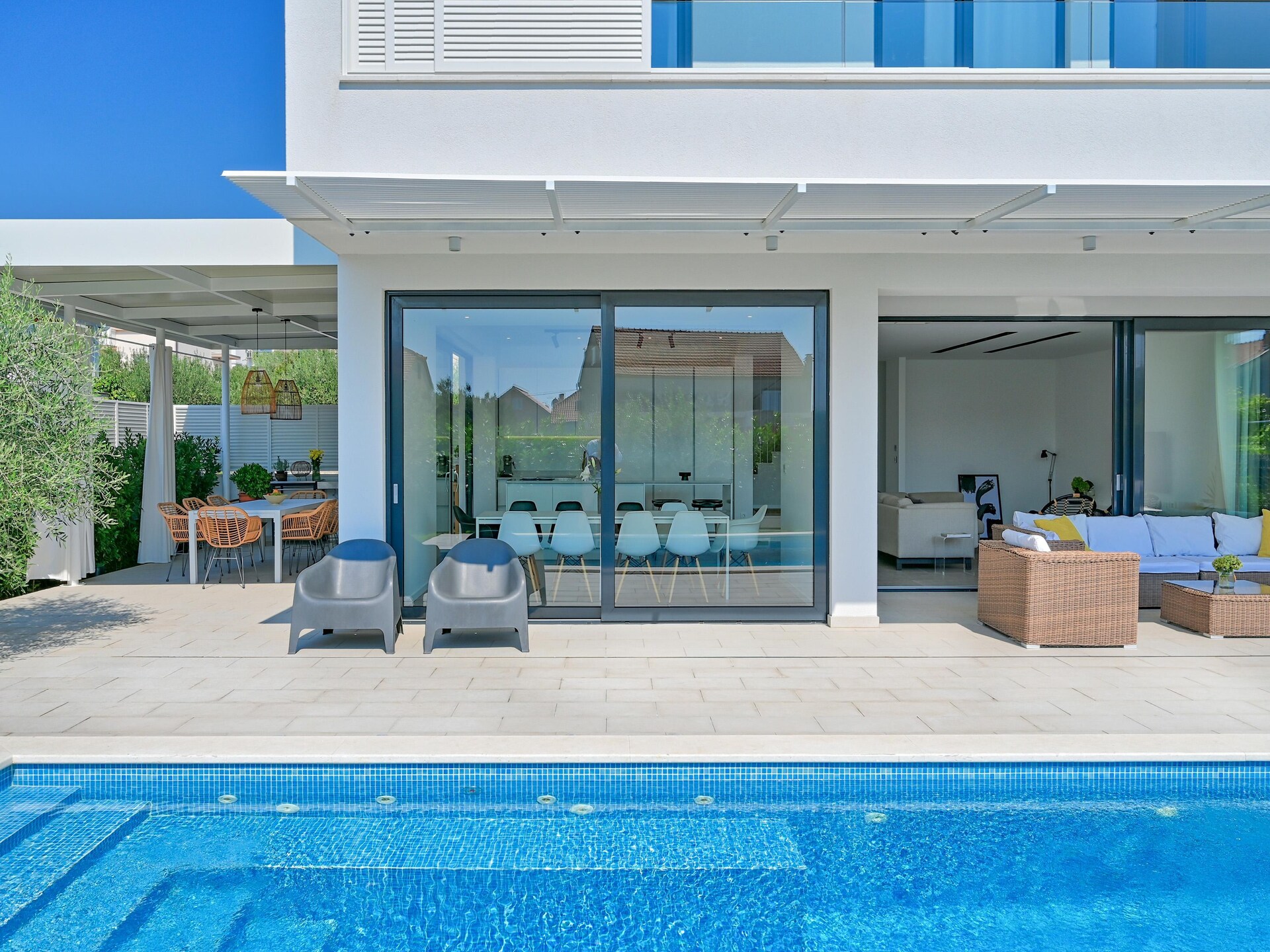 11-persoons luxe villa aan zee in Kaštel Štafilić - foto 38
