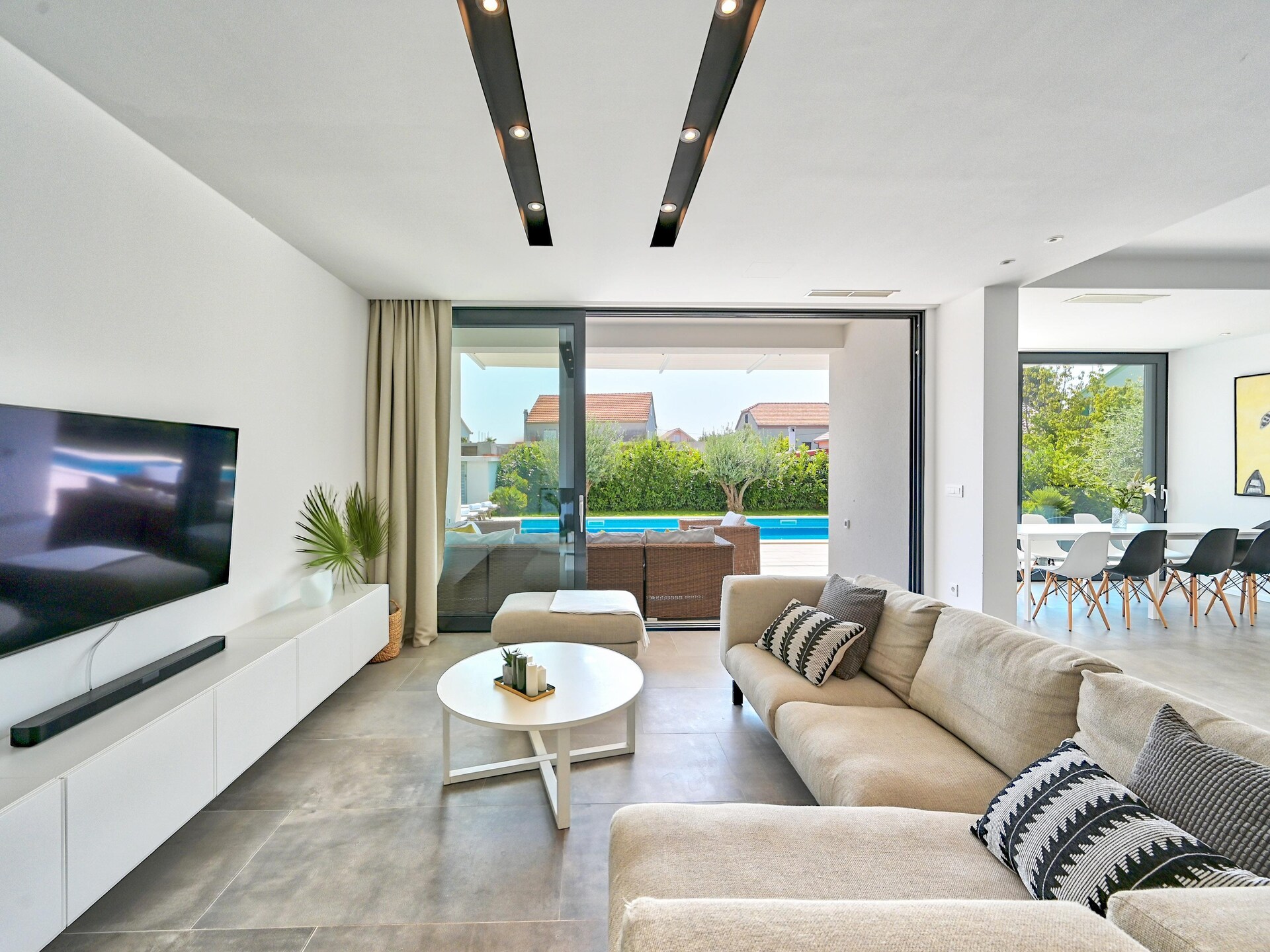 11-persoons luxe villa aan zee in Kaštel Štafilić - foto 2