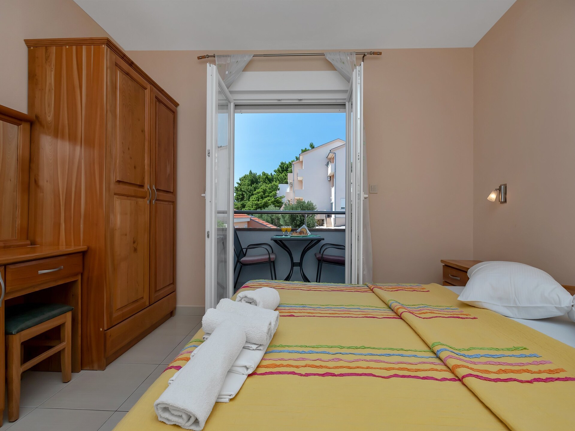 Rustig appartement met balkon op 400m van het strand in Baška Voda - foto 8