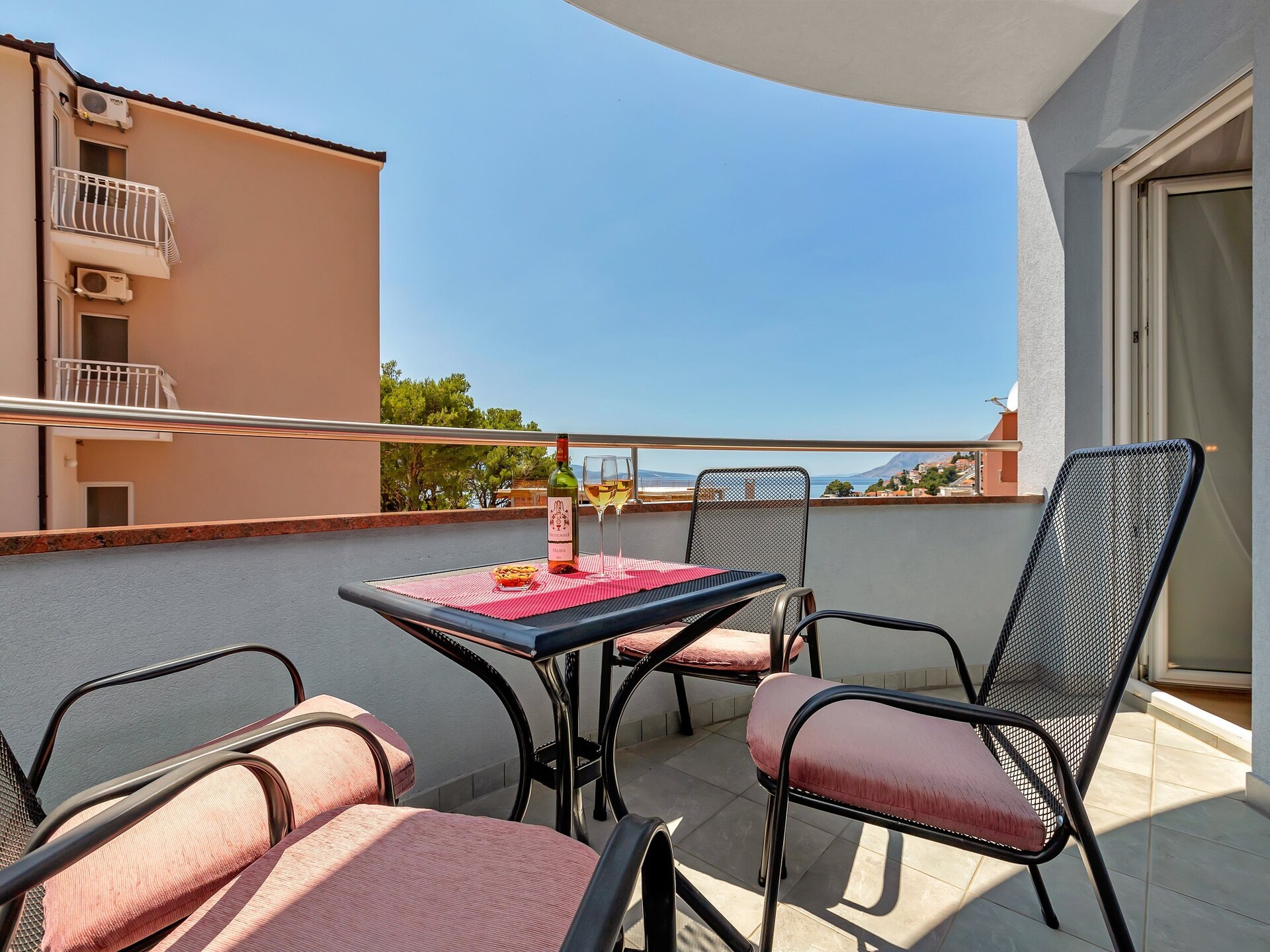 Zonnig appartement met balkon op 400m van strand in Baška Voda - foto 15