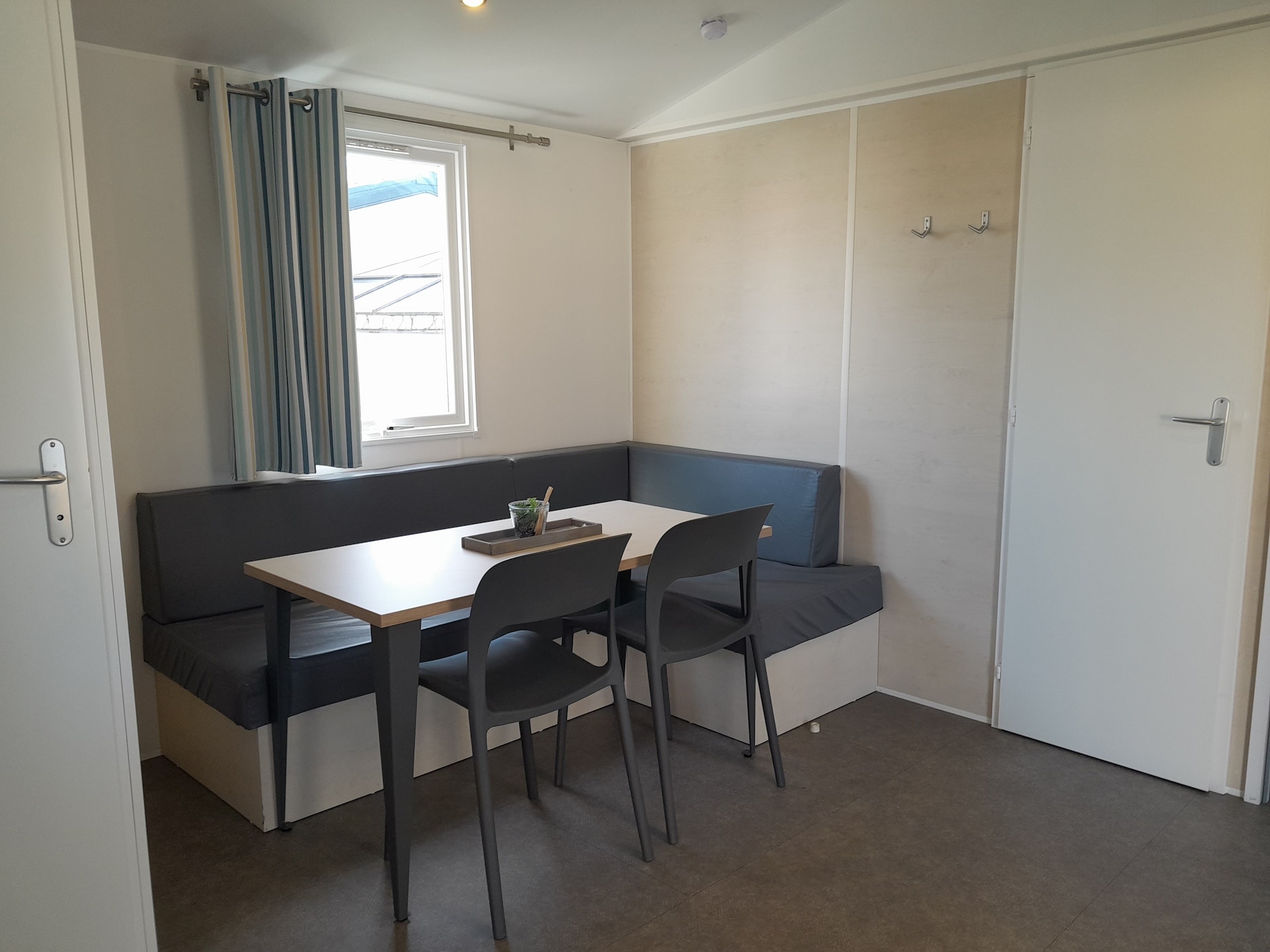 Aan het meer: knus 4-persoons chalet in Rijkevorsel - foto 4