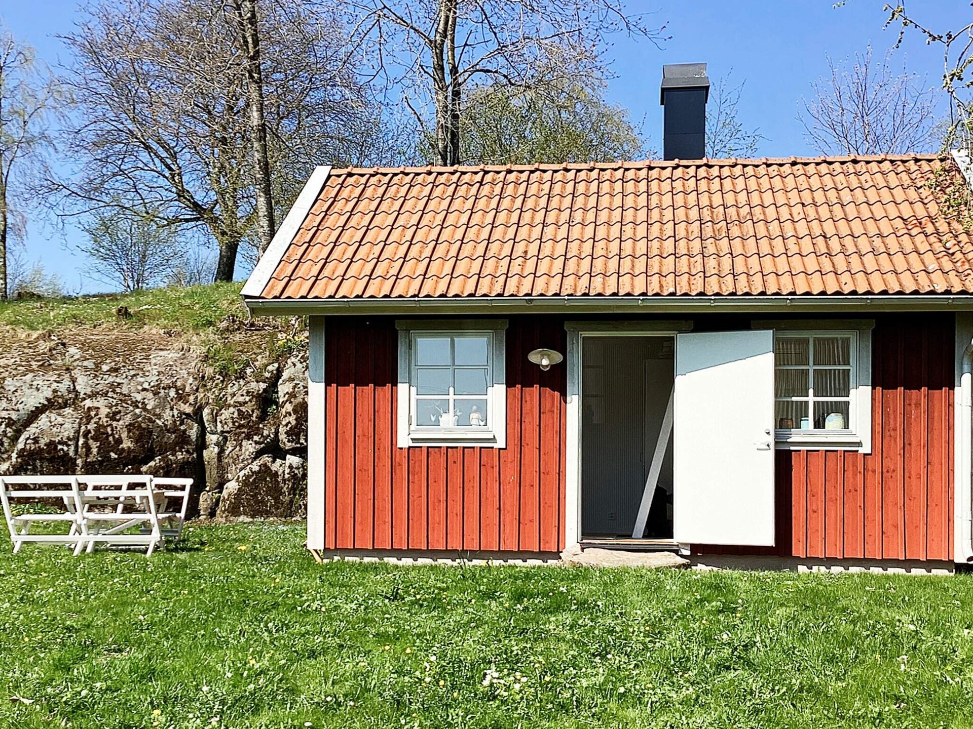 Pittoresk Zweeds vakantiehuisje met uitzicht op het Hornborgameer - foto 2