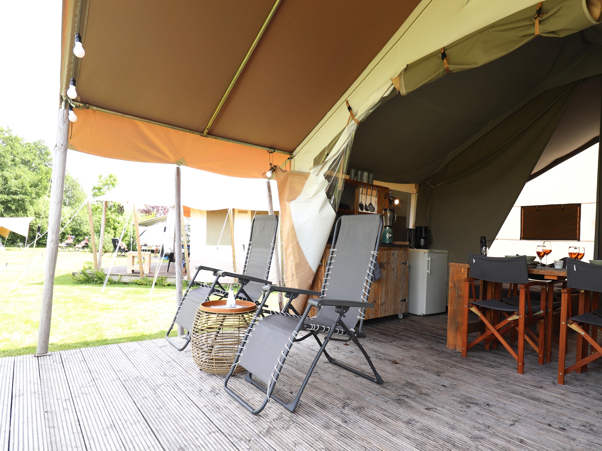 Glamping in Friesland: Luxe safaritent Noflik op rustige natuurcamping - foto 7