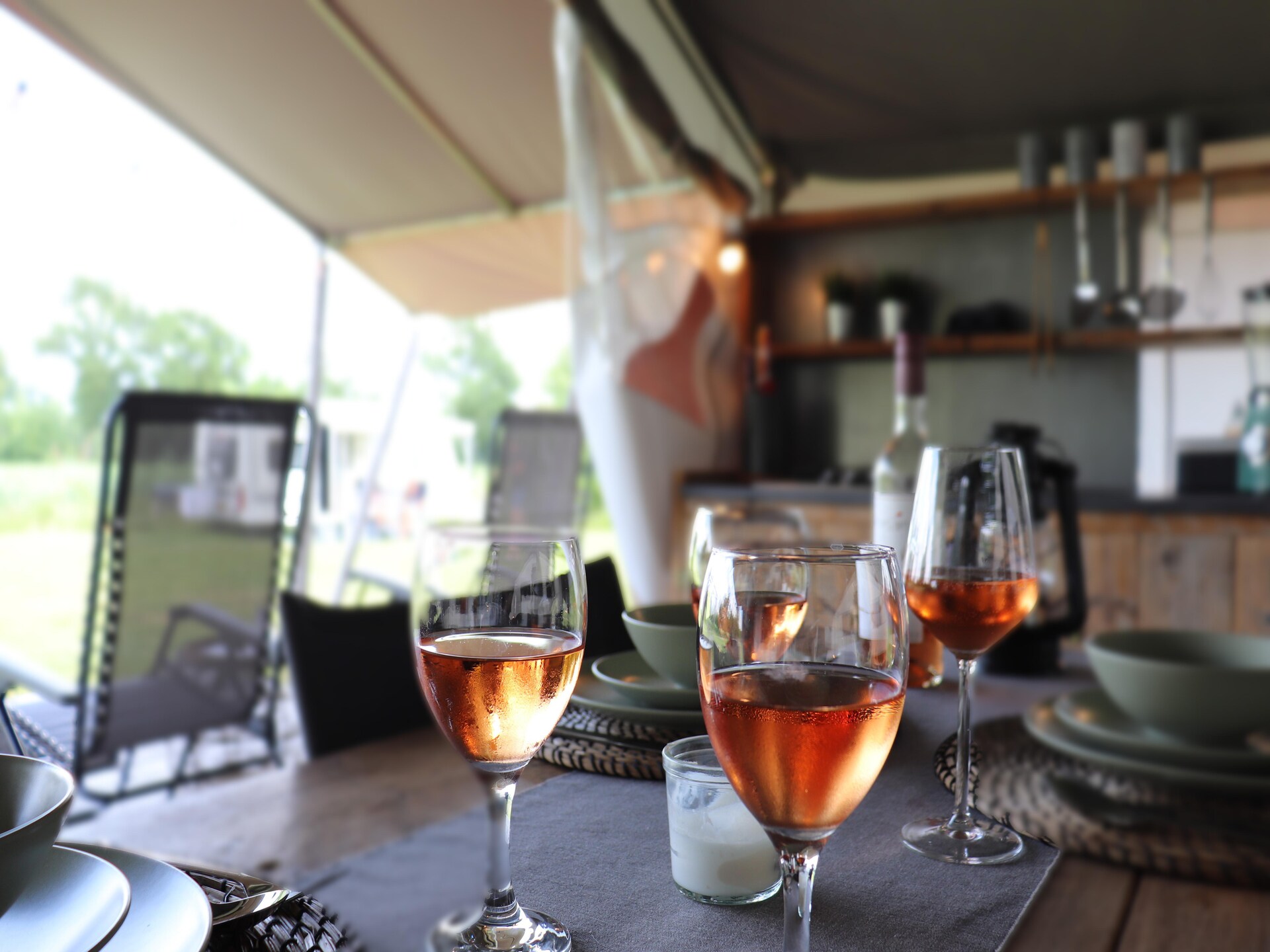 Glamping in Friesland: Luxe safaritent Noflik op rustige natuurcamping - foto 6