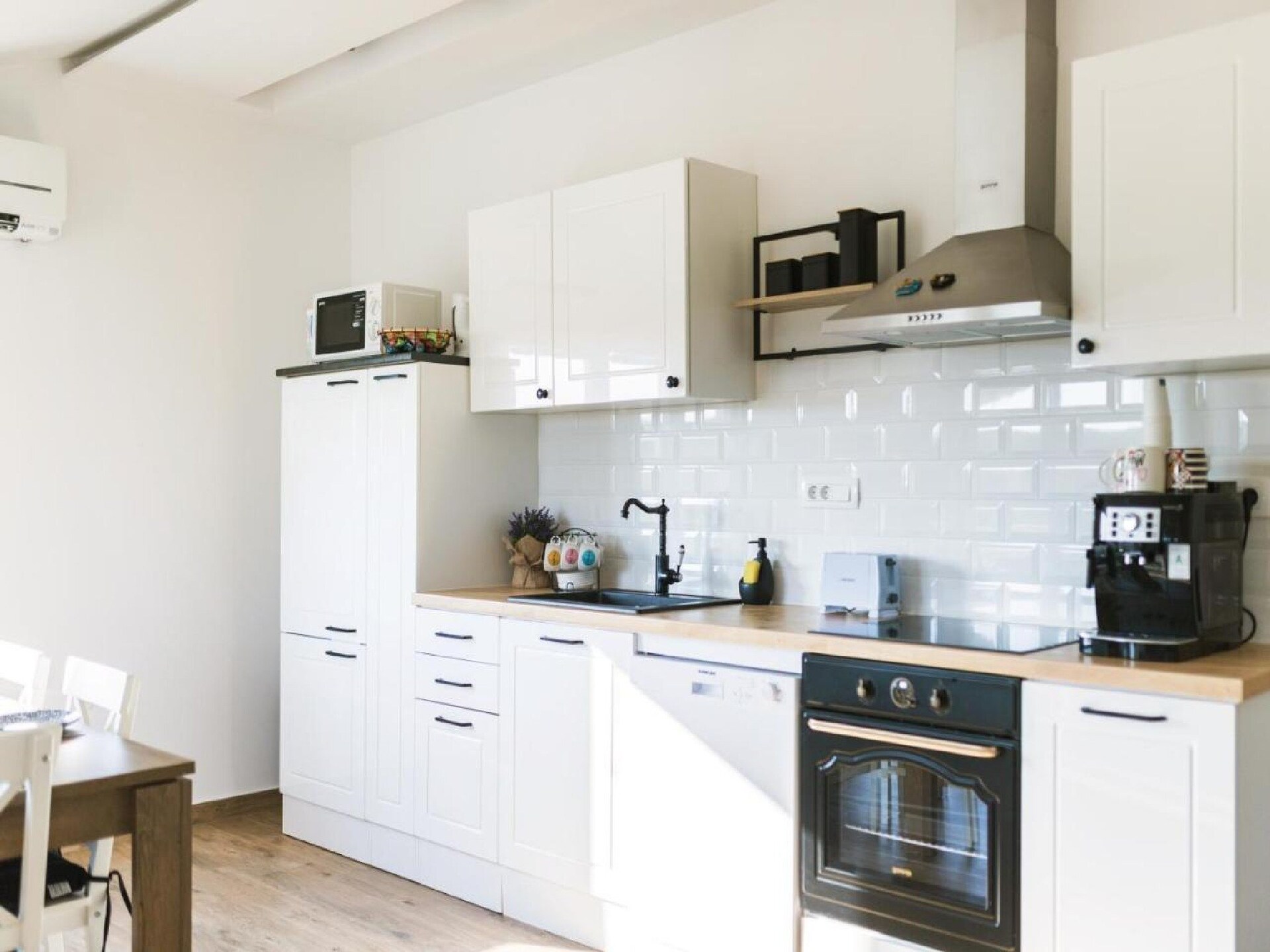 Ruim 3-slaapkamerappartement met balkon en gedeeld zwembad in Radovin - foto 4