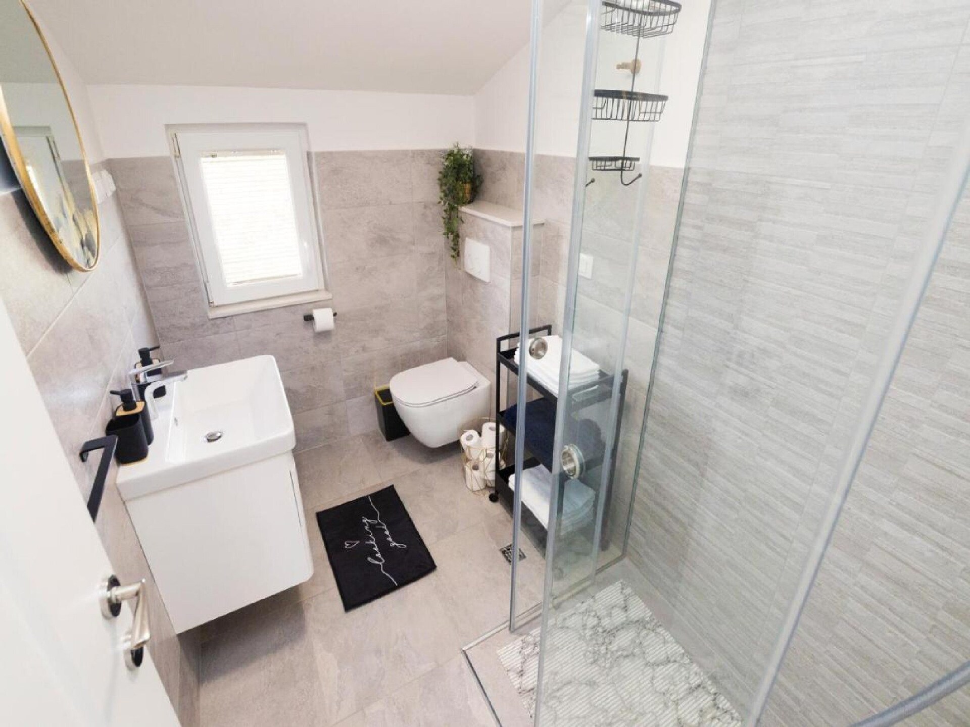 Ruim 3-slaapkamerappartement met balkon en gedeeld zwembad in Radovin - foto 14
