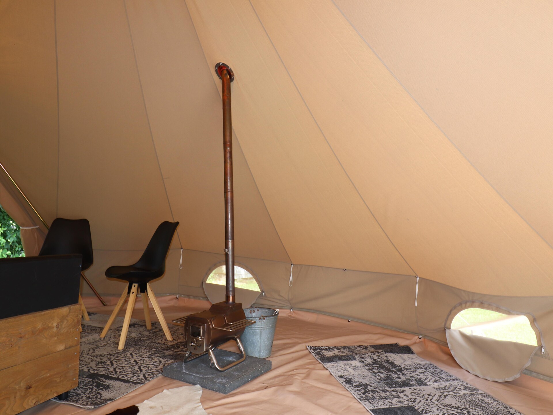 Glamour tent Kreas: Luxe kamperen in De Friese Wouden - foto 9