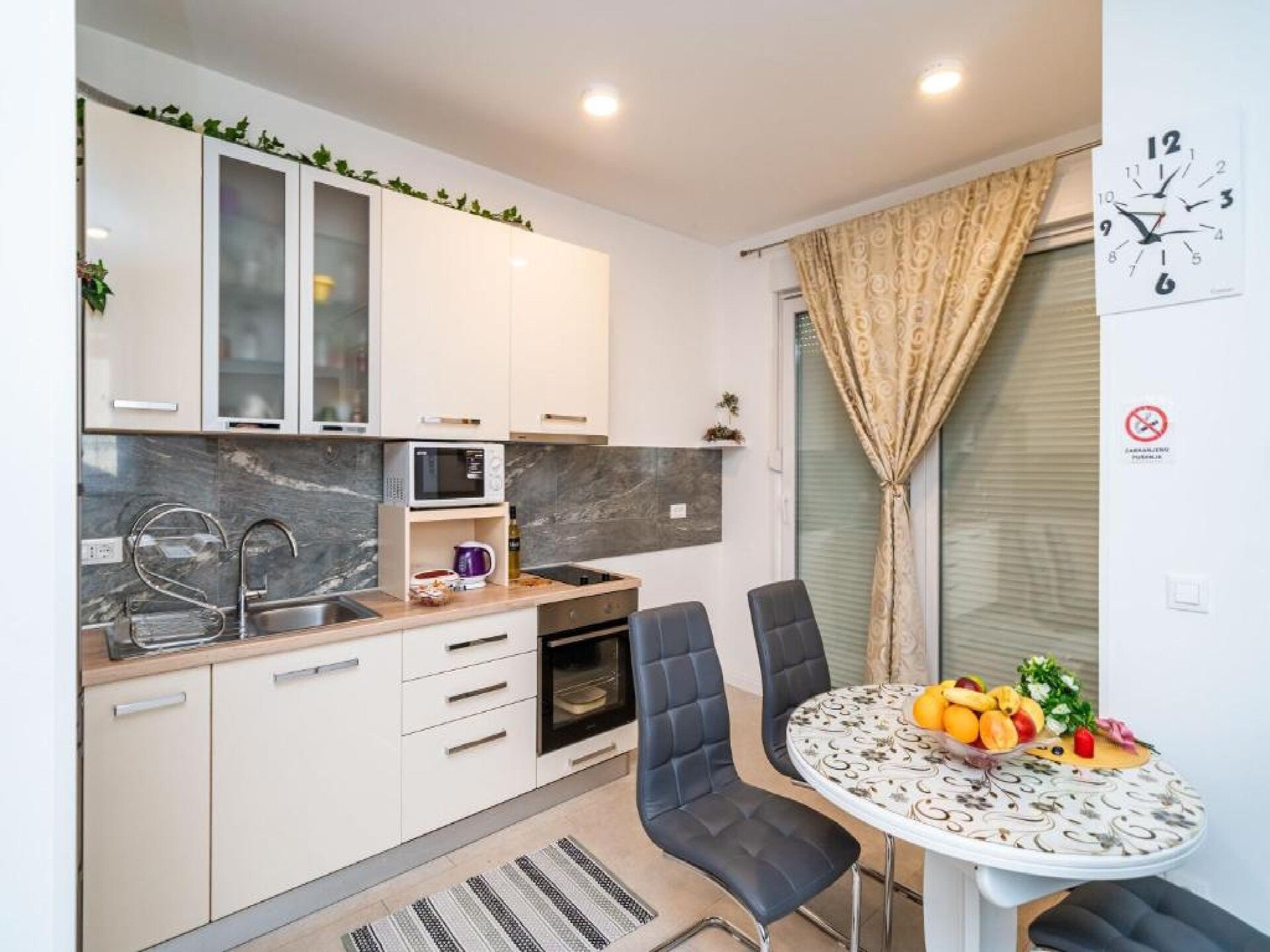 Appartement Anka met terras vlakbij strand in Lapad, Dubrovnik - foto 18